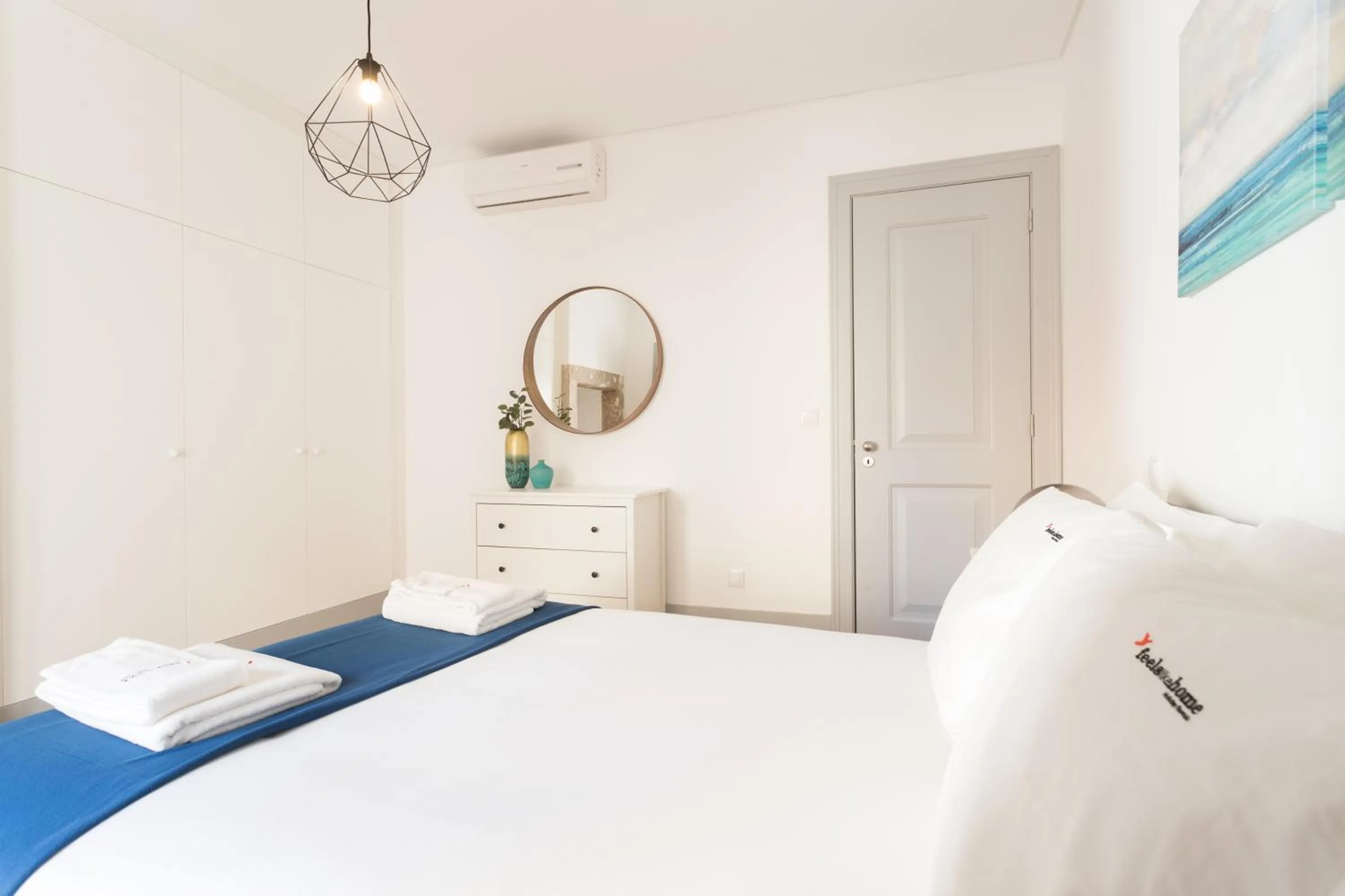 Bedroom, Bed in FLH São Bento Charming Flat