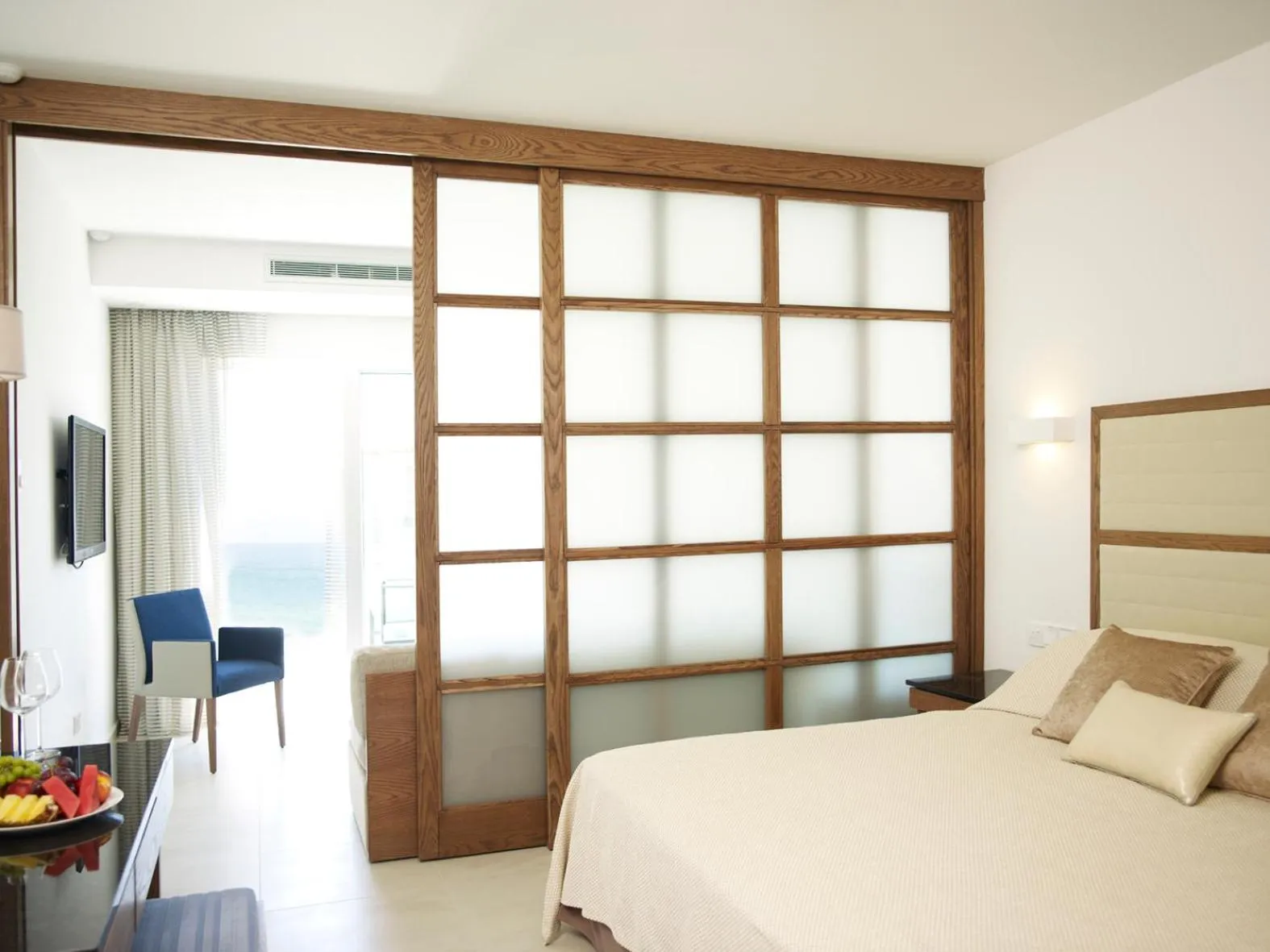 Bedroom, Bed in Sunrise Pearl Hotel & Spa