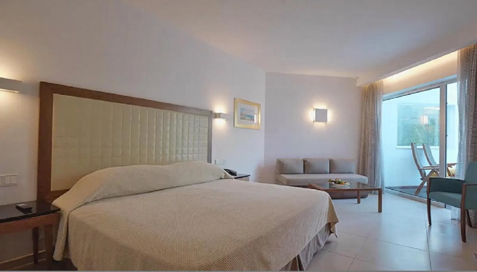 Bedroom, Bed in Sunrise Pearl Hotel & Spa