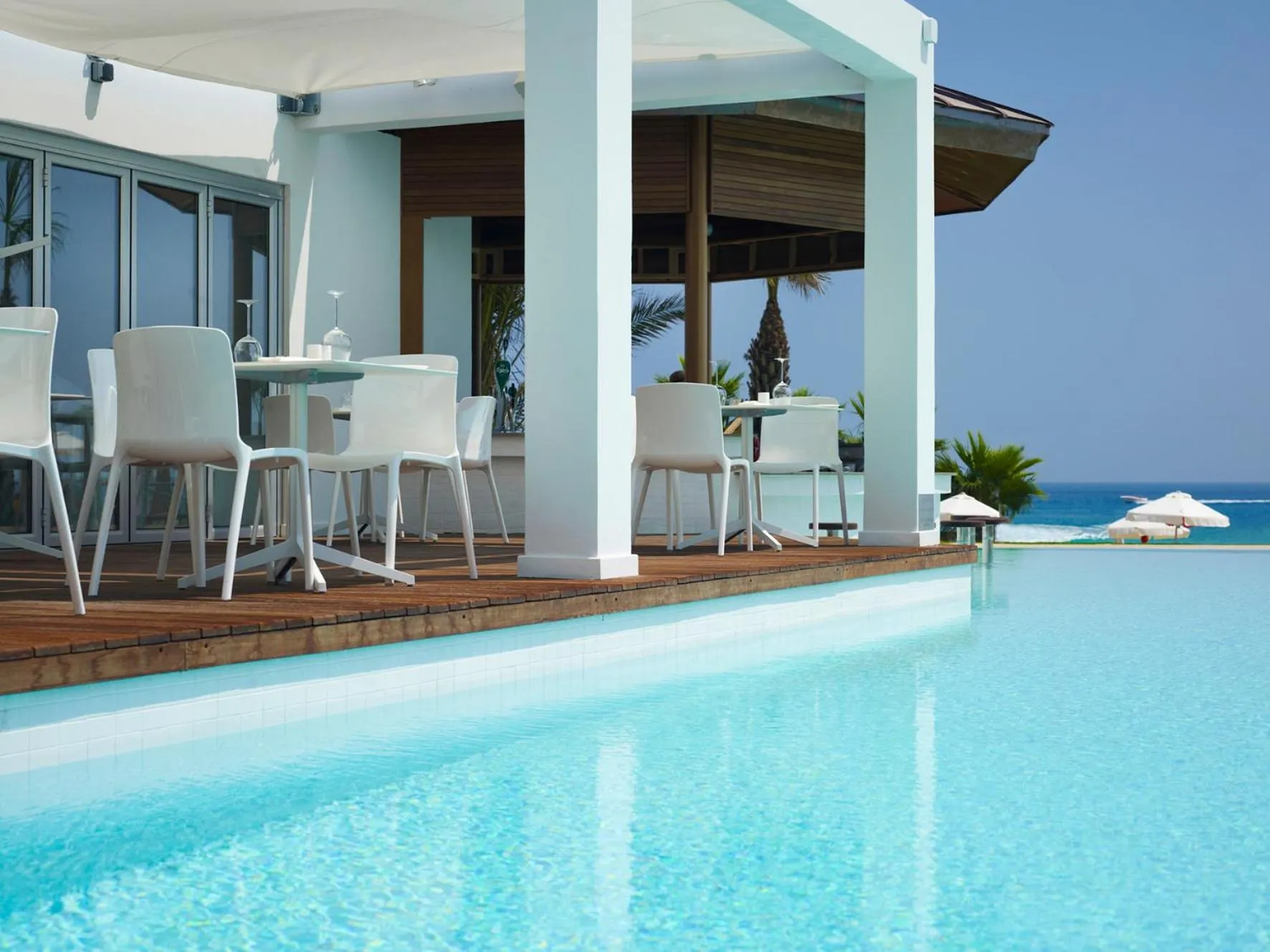 Patio in Sunrise Pearl Hotel & Spa