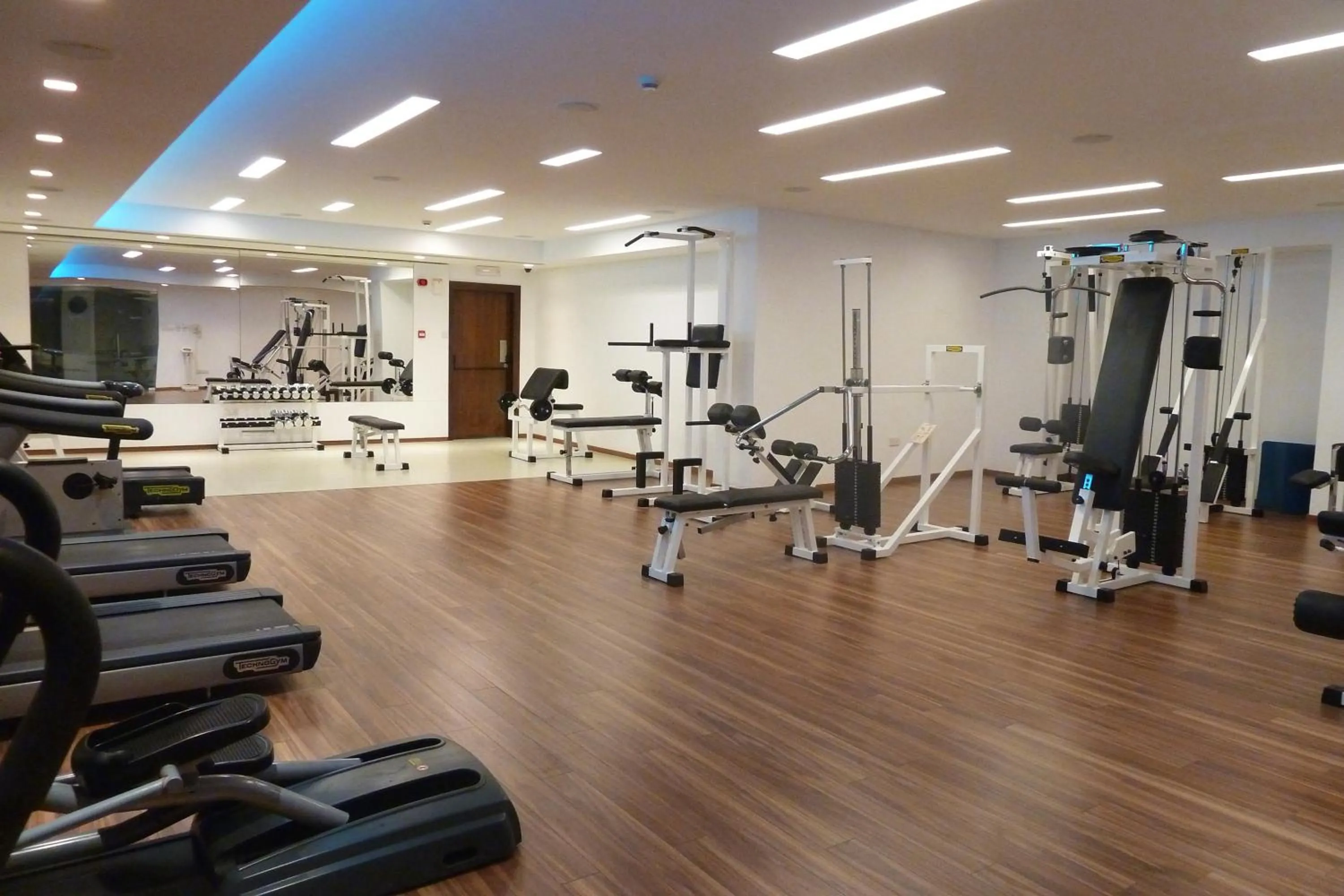 Fitness centre/facilities in Sunrise Pearl Hotel & Spa