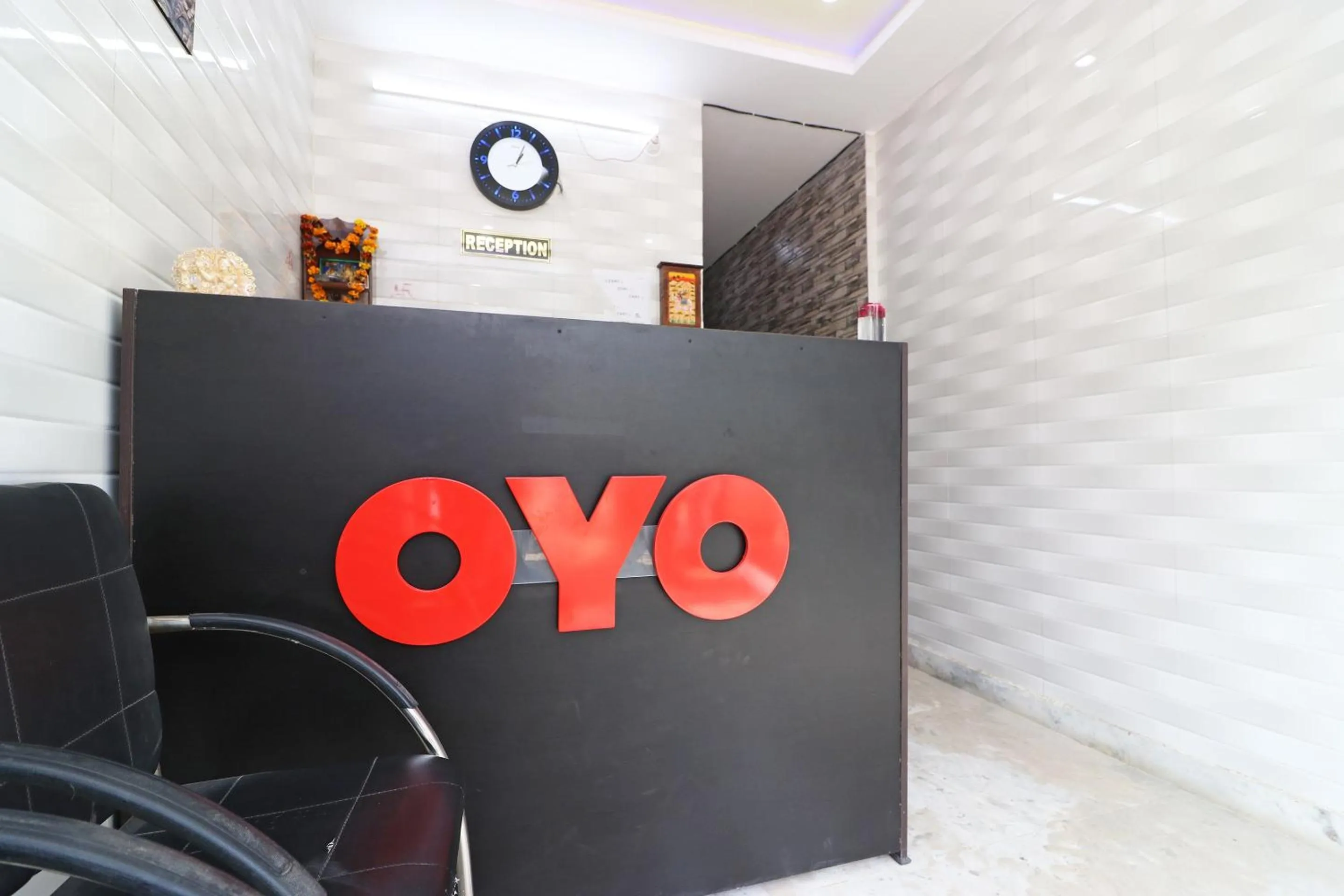 Lobby or reception in Hotel O Zaki Hs Near Taj Mahal