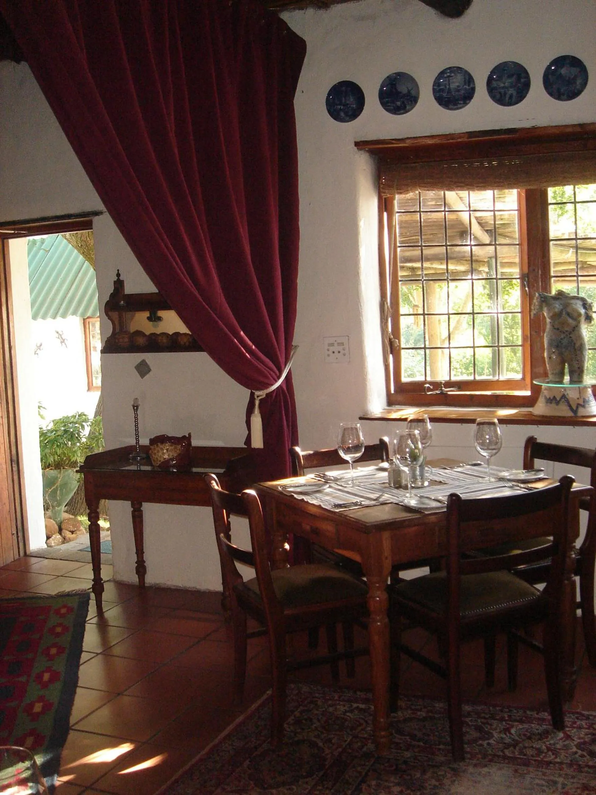 Restaurant/places to eat in Oude Wellington Estate