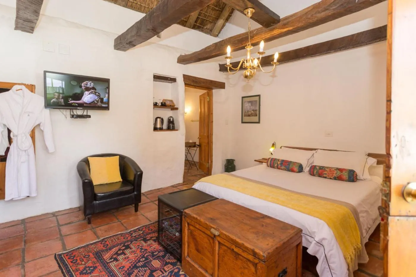 Photo of the whole room, Bed in Oude Wellington Estate