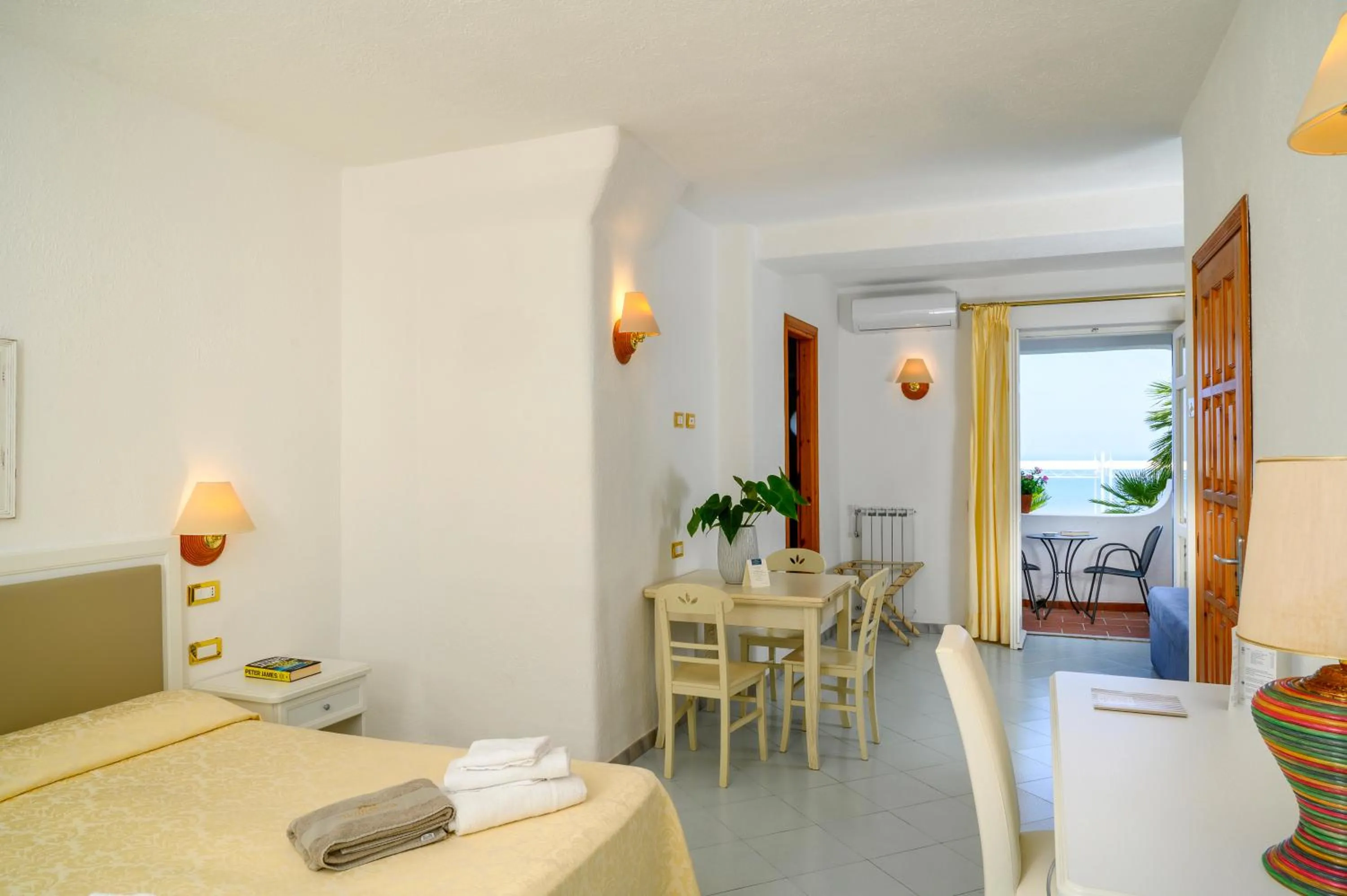 Photo of the whole room in Hotel Grazia alla Scannella