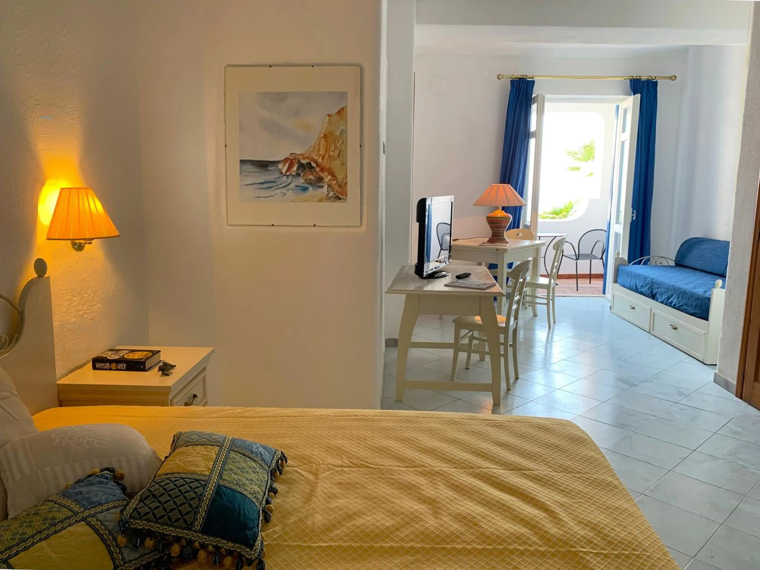 Photo of the whole room, Bed in Hotel Grazia alla Scannella