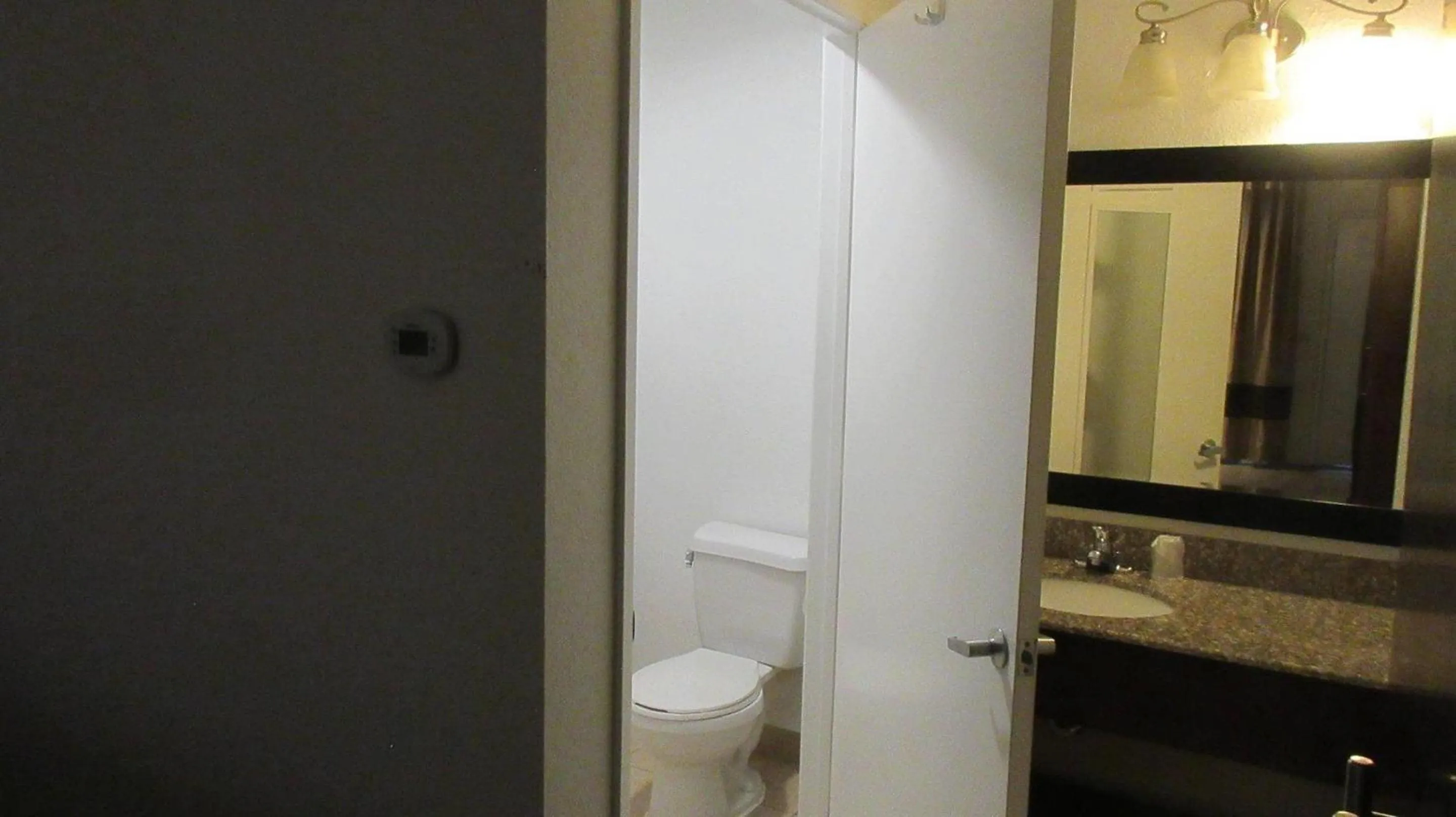 Bedroom in Rancho Cordova Inn