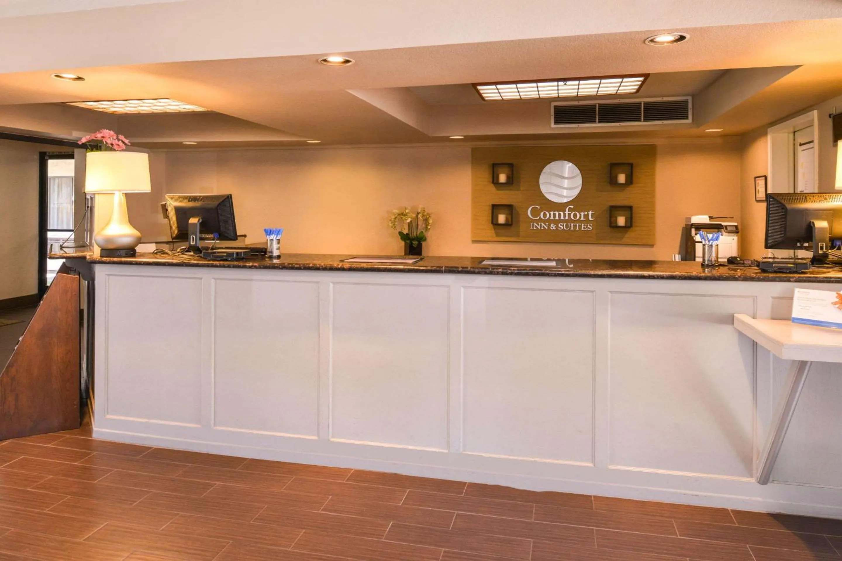 Lobby or reception in Rancho Cordova Inn