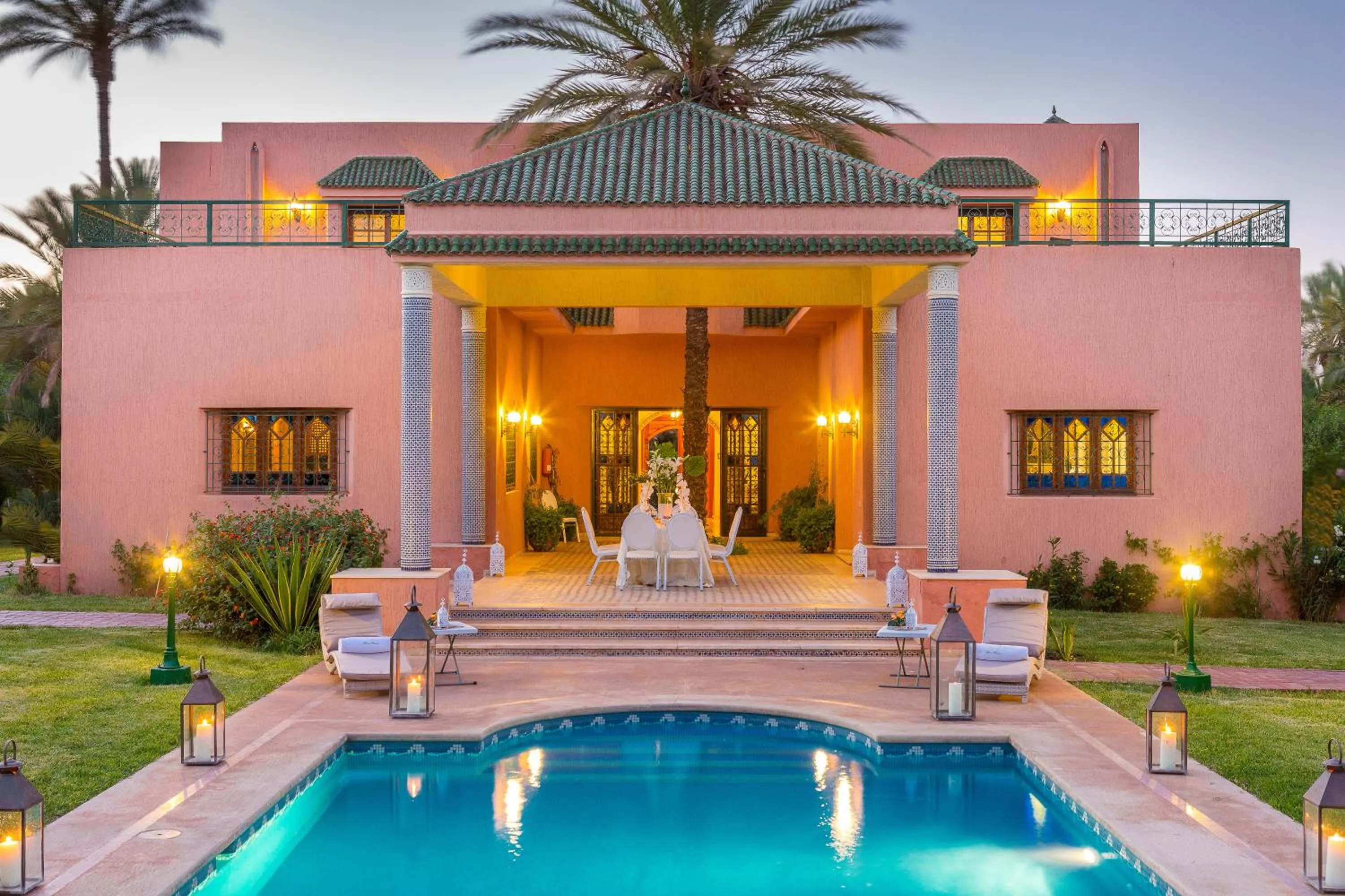 Property building in Domaine Rosaroum