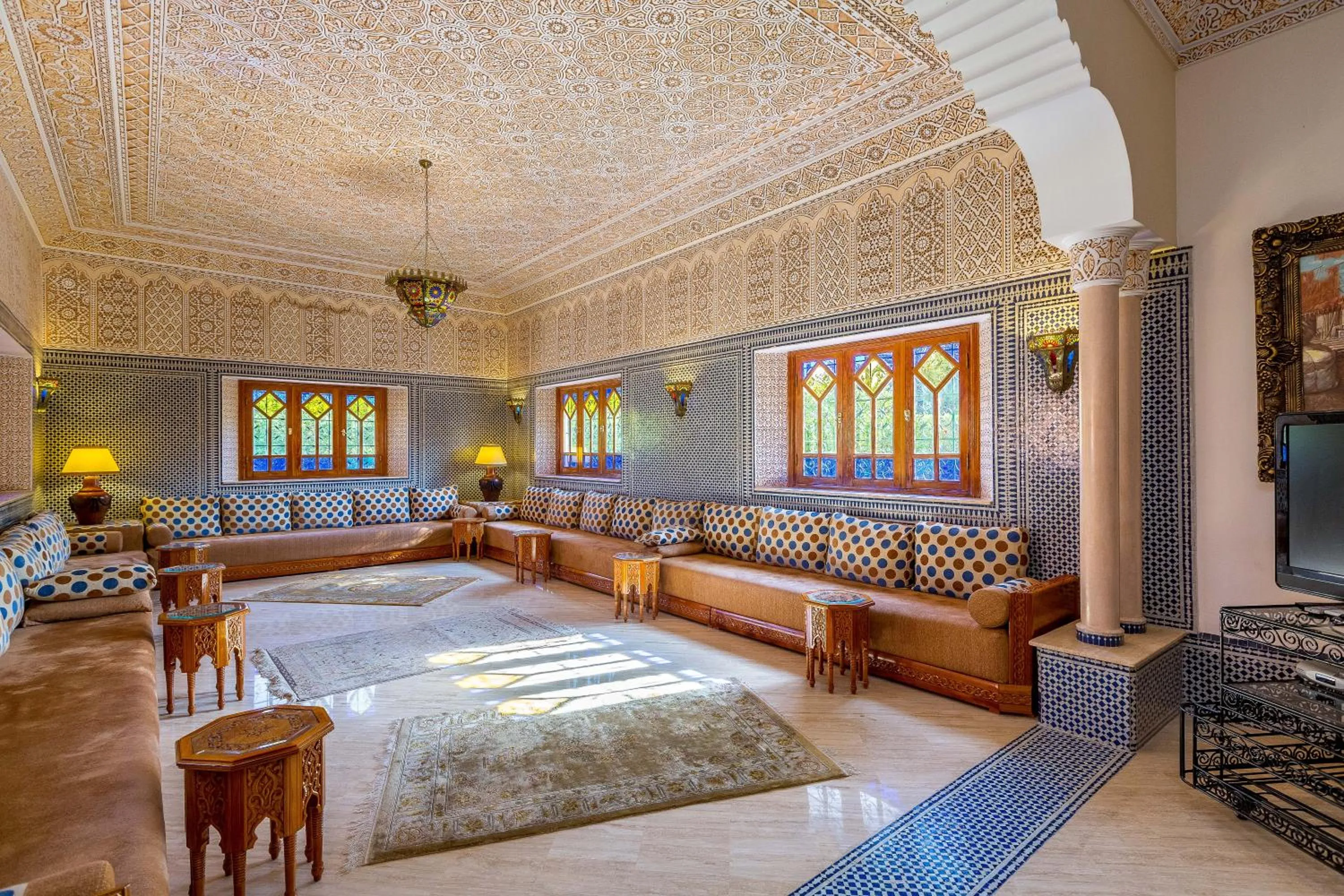 Day, Bed in Domaine Rosaroum