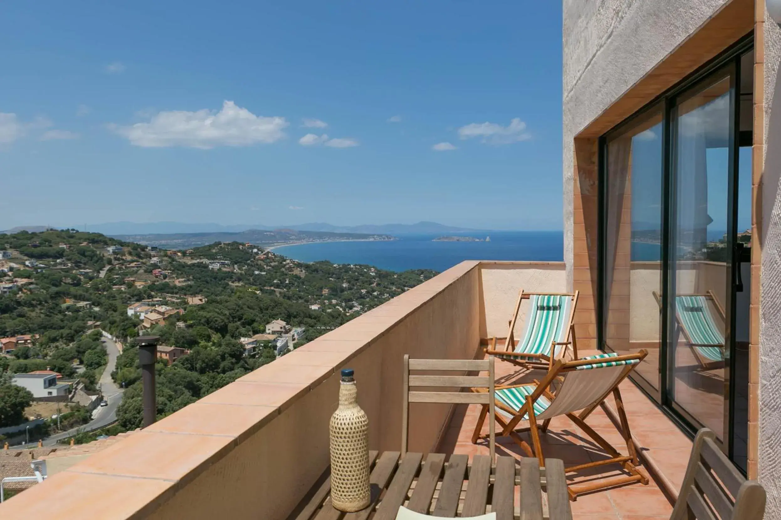 2 bedroom apartment in Begur center. Sea views terrace and pool Ref:H09 2 bedroom apartment in Begur center. Sea views terrace and pool Ref:H09