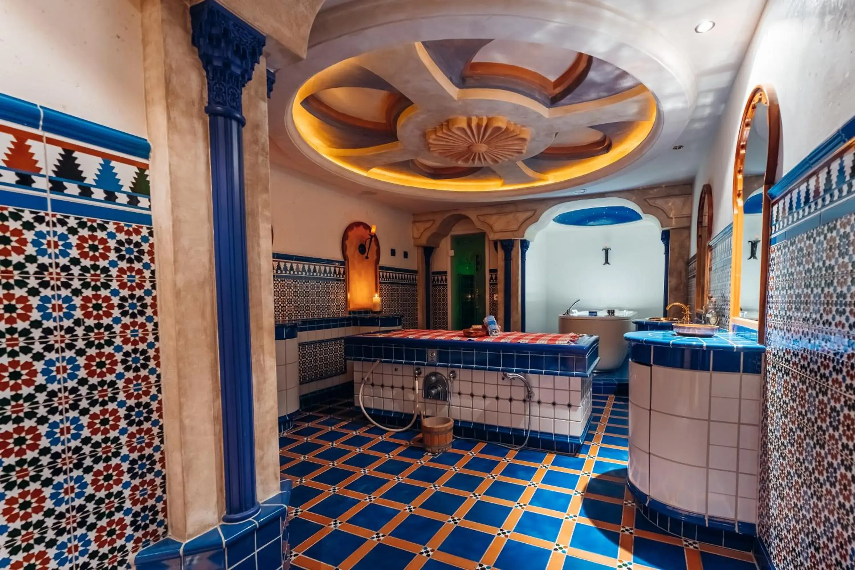 Massage, Bathroom in Hotel Trofana Royal