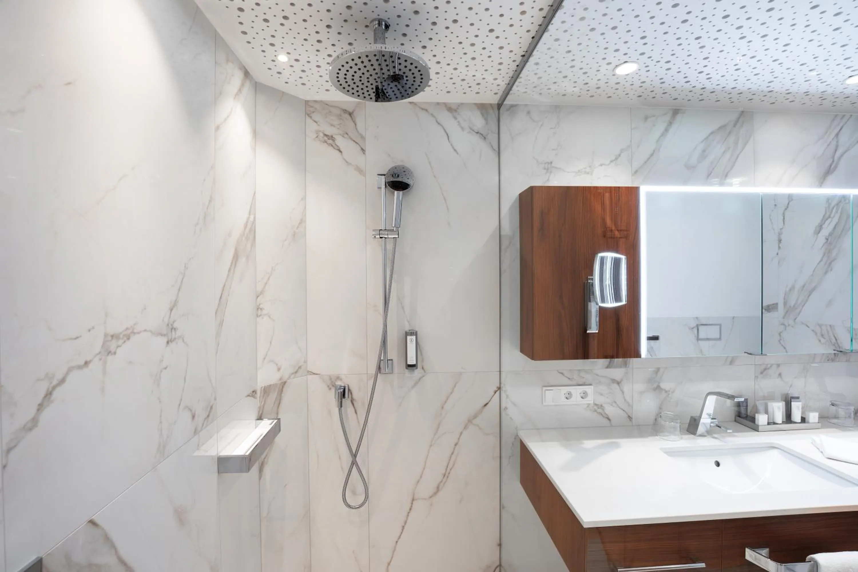 Bathroom in Trofana Royal 5-Sterne Superior Resort