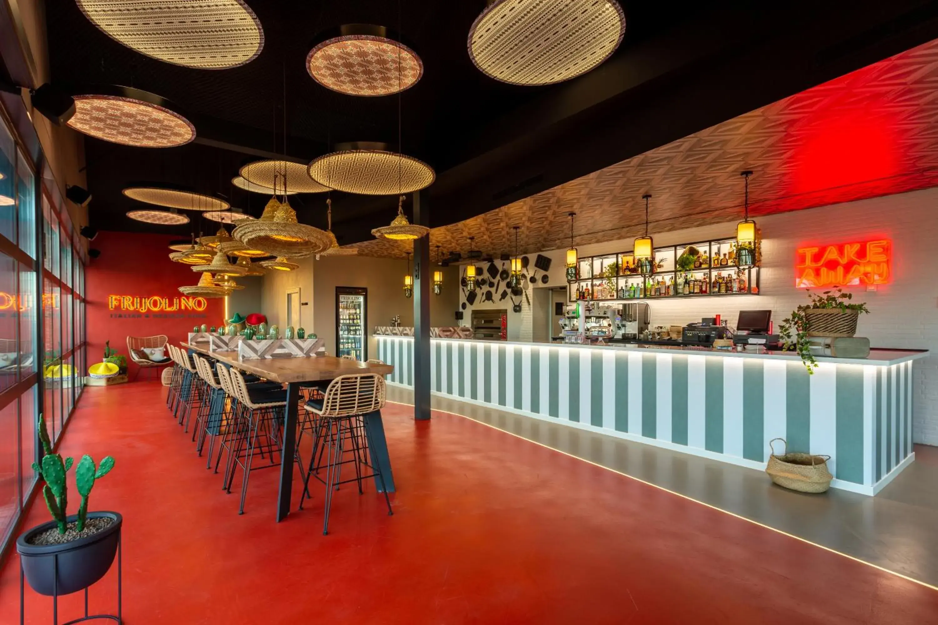 Restaurant/places to eat in La Finca Resort Restaurant/places to eat in La Finca Resort