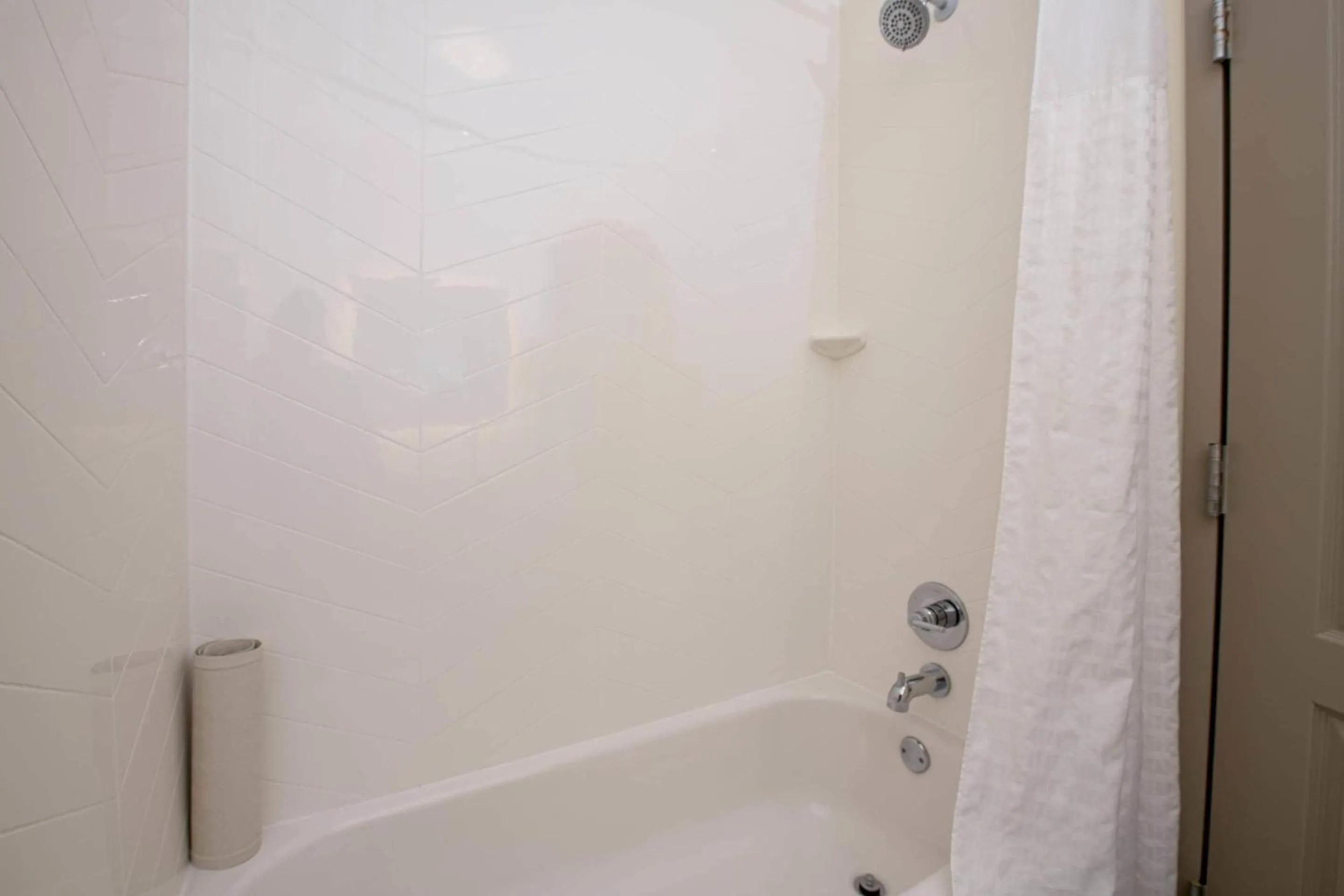 Bedroom in Comfort Suites Oil Center