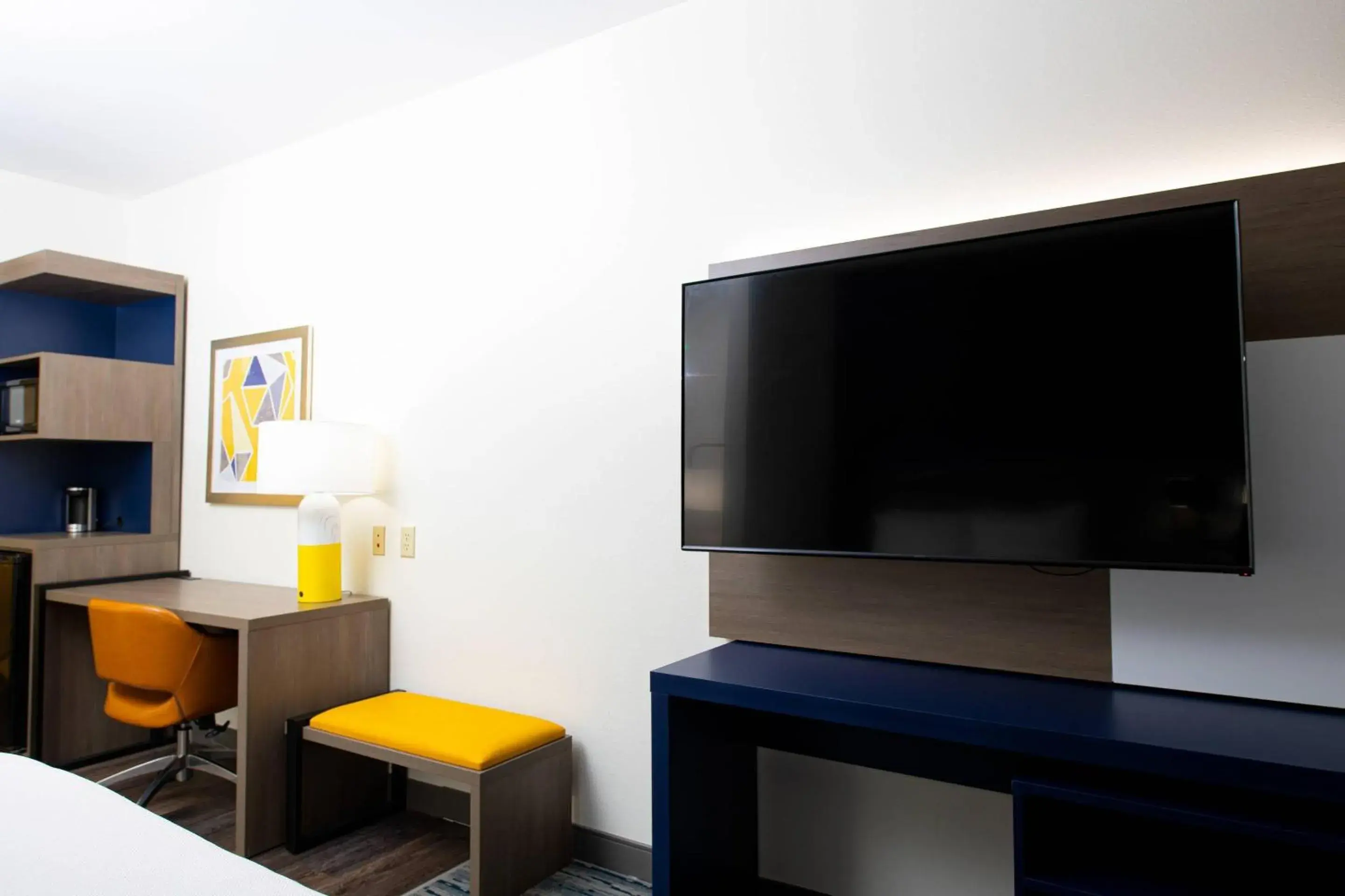 Bedroom, Bed in Comfort Suites Oil Center Bedroom, Bed in Comfort Suites Oil Center