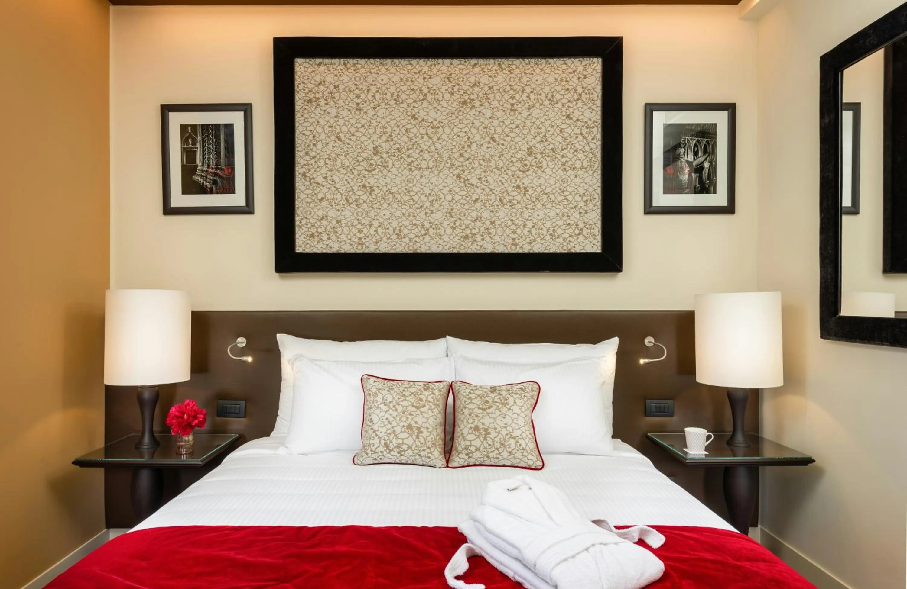 Bedroom, Bed in Leonardo Royal Hotel Venice Mestre