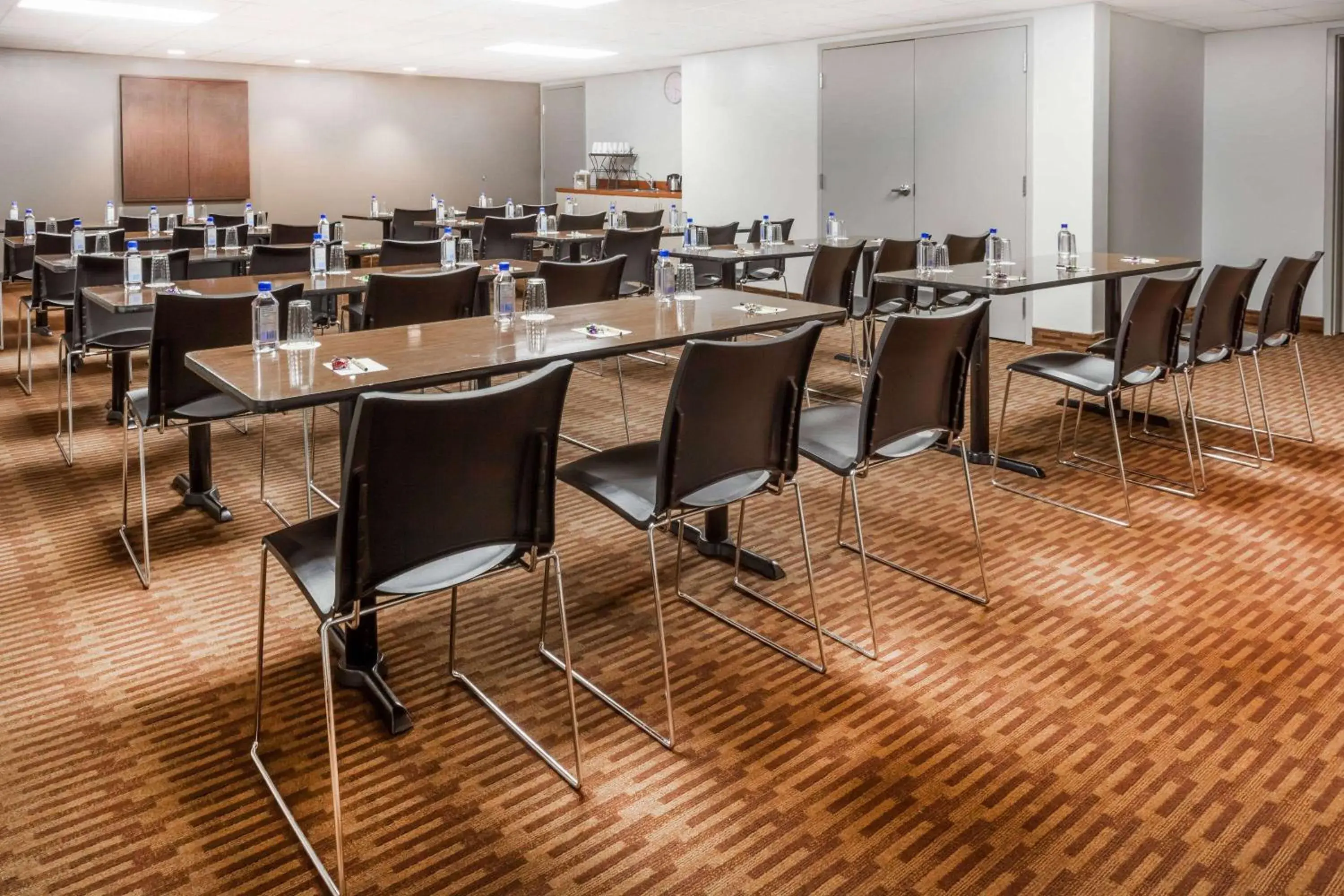 Lobby or reception in Super 8 by Wyndham Peterborough Lobby or reception in Super 8 by Wyndham Peterborough