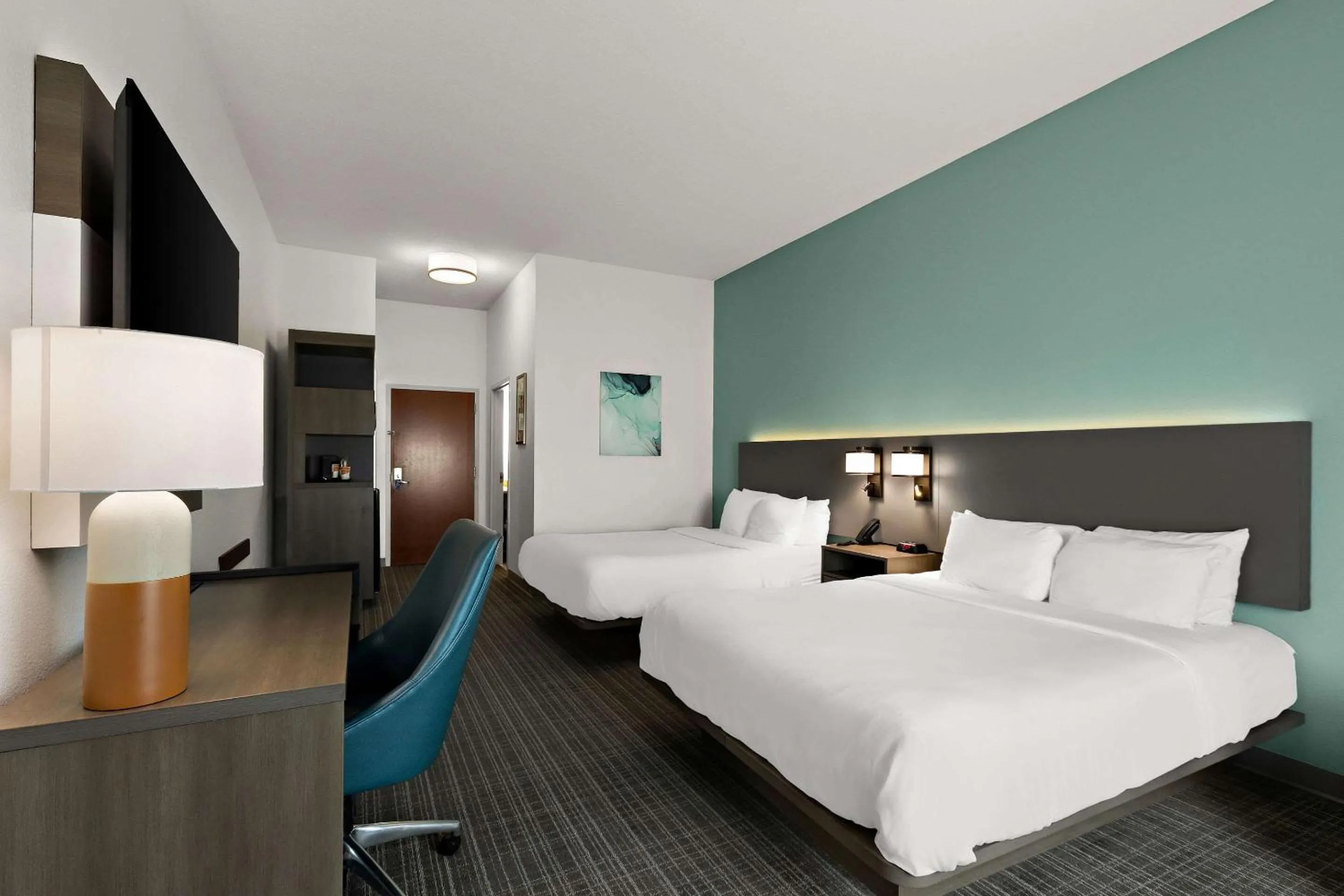 Queen Room with Two Queen Beds - Non-Smoking in Comfort Inn Powell - Knoxville North