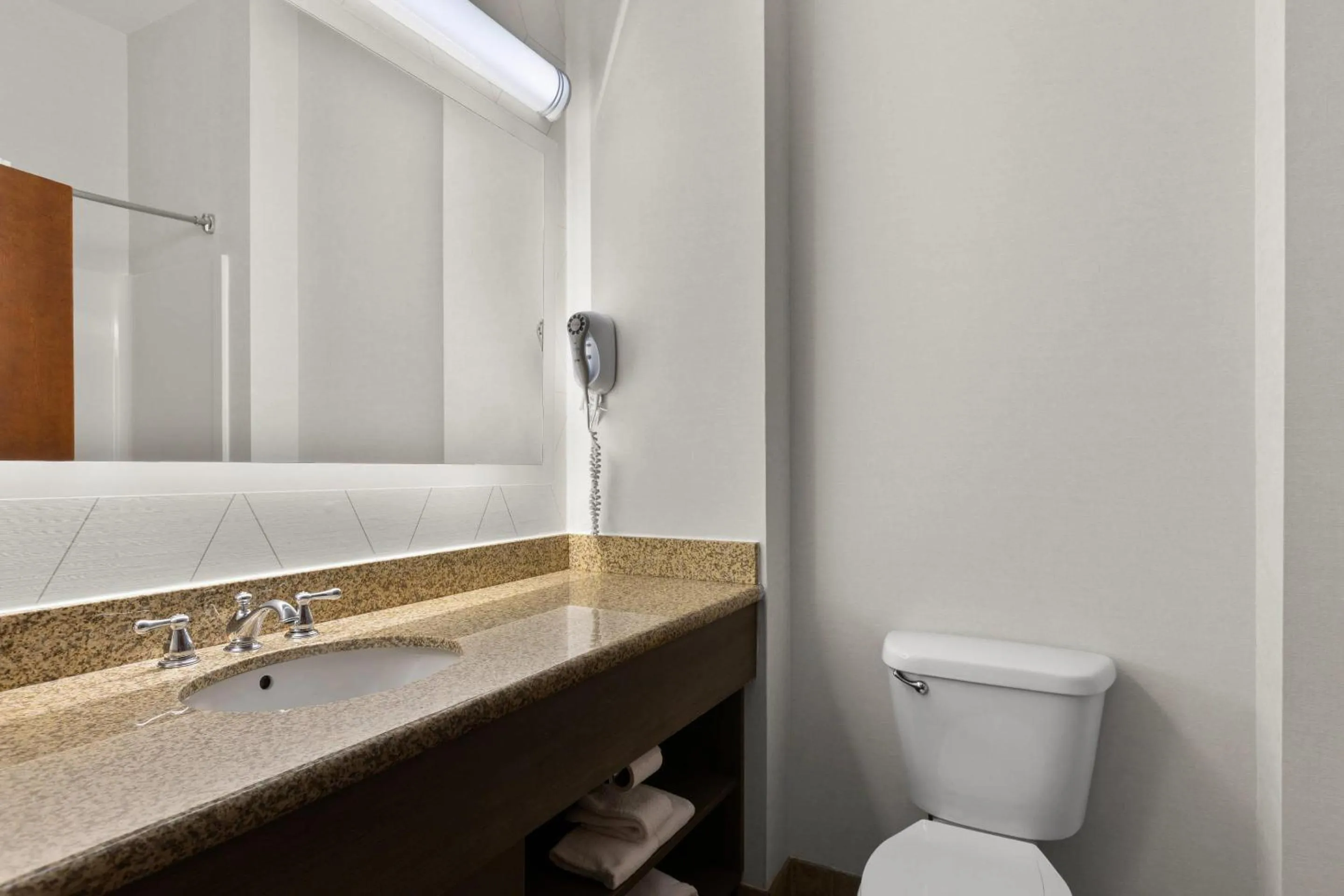 Bathroom in Comfort Inn Powell - Knoxville North