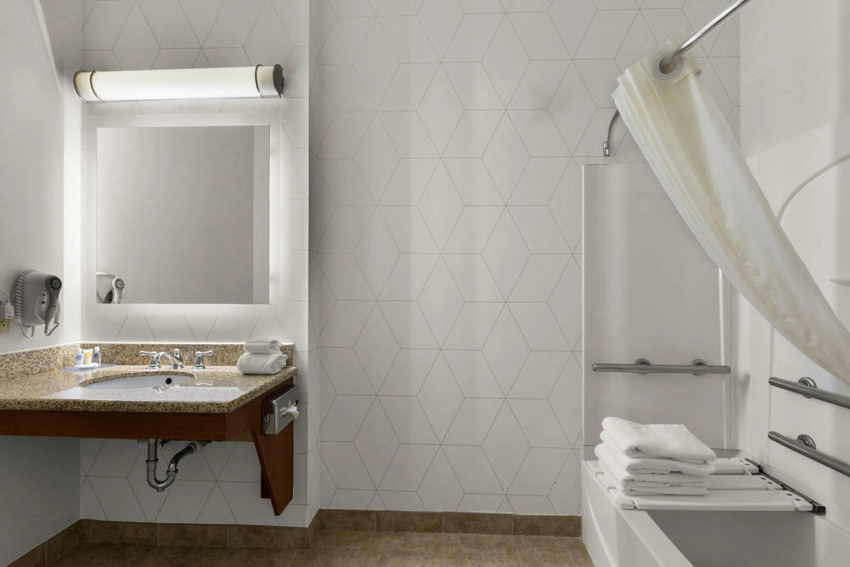 Bathroom in Comfort Inn Powell - Knoxville North