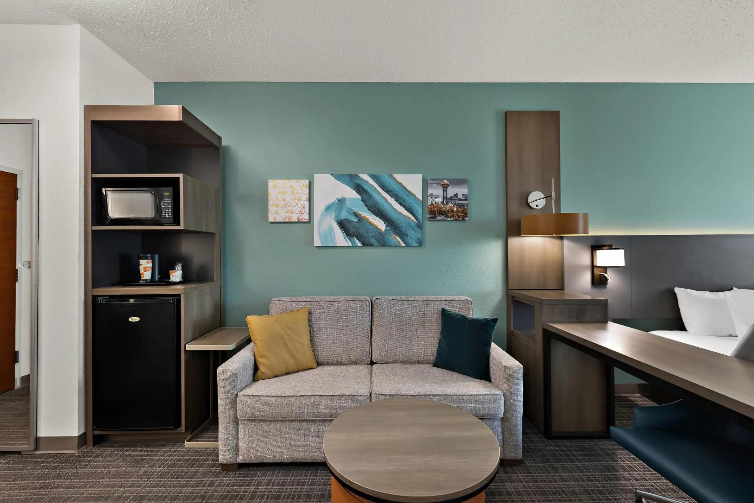 Bedroom in Comfort Inn Powell - Knoxville North