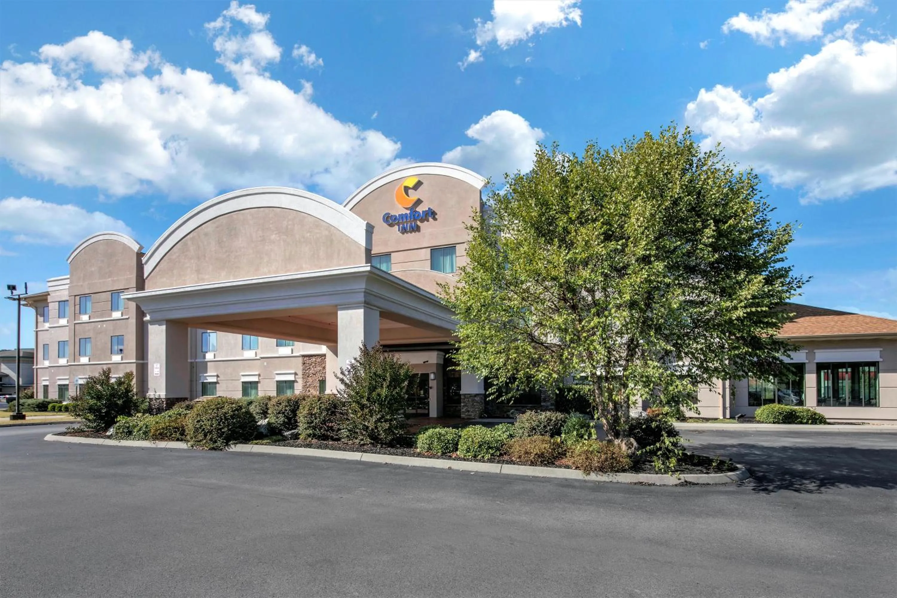 Property building in Comfort Inn Powell - Knoxville North