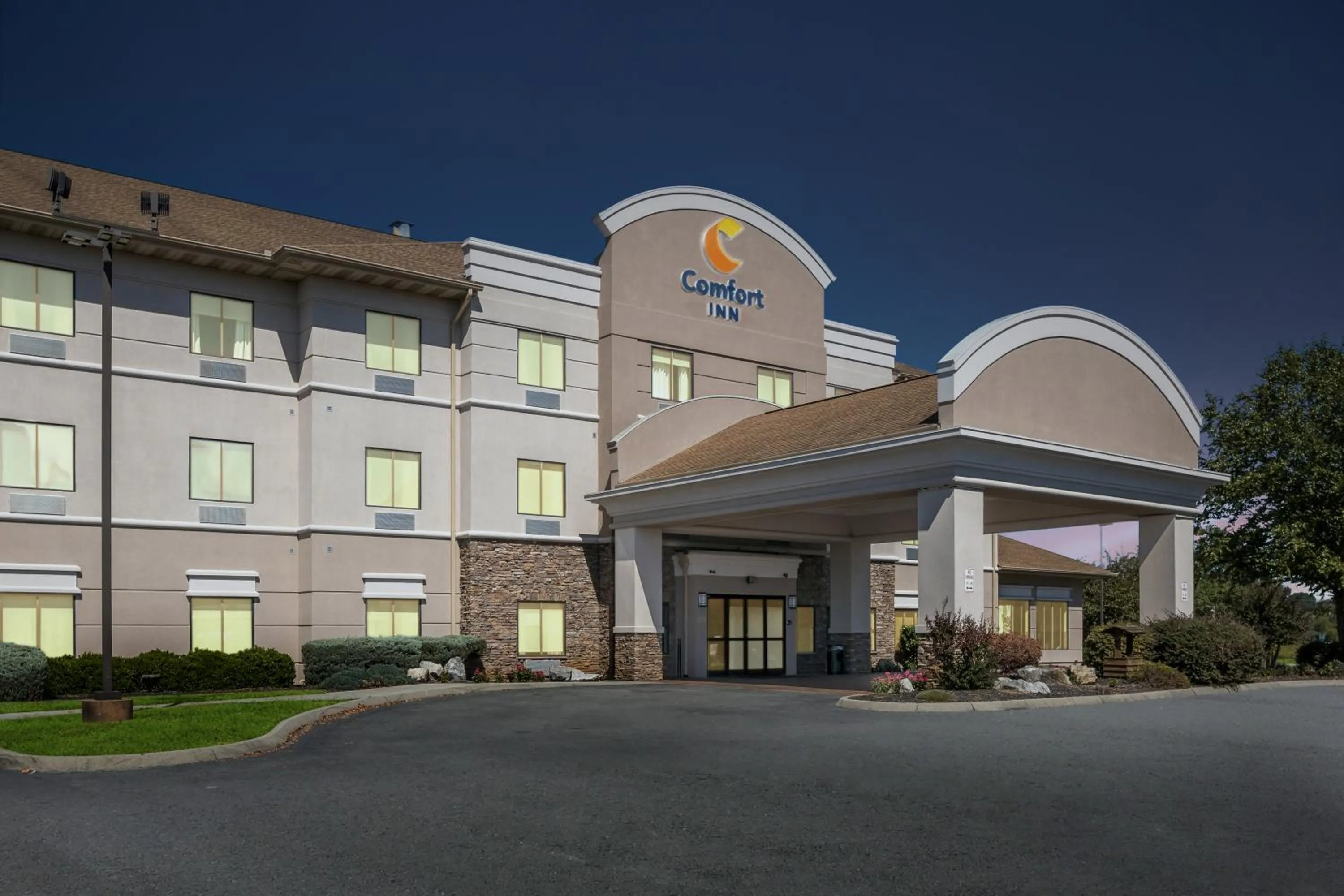 Property building in Comfort Inn Powell - Knoxville North