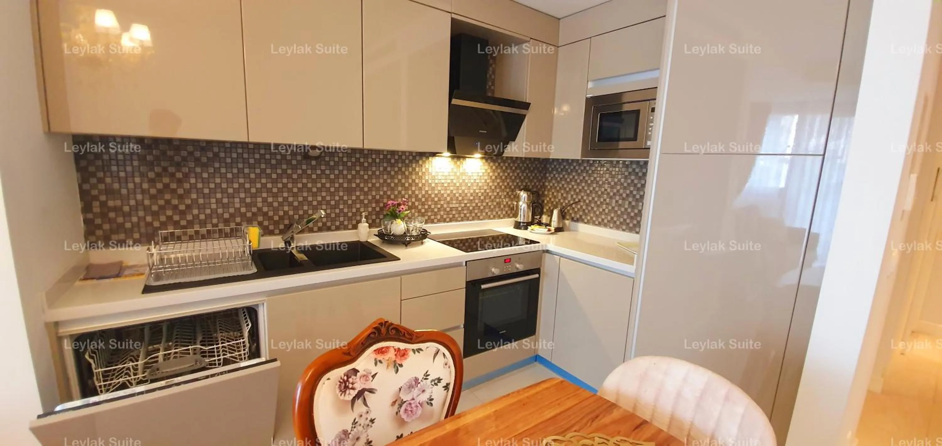 Kitchen or kitchenette in Taksim leylak suite