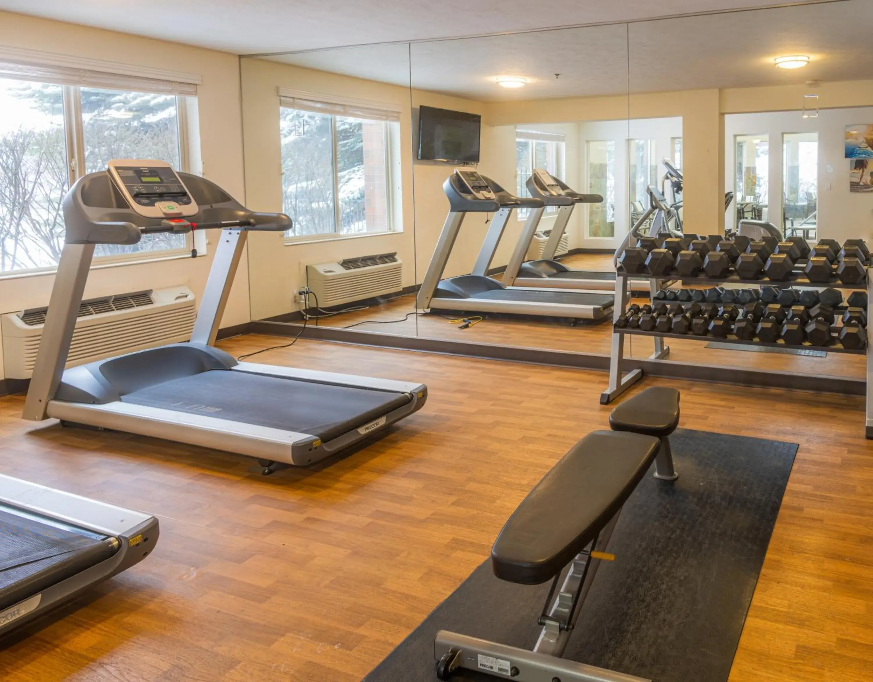 Fitness centre/facilities in Comfort Inn & Suites Fitness centre/facilities in Comfort Inn & Suites