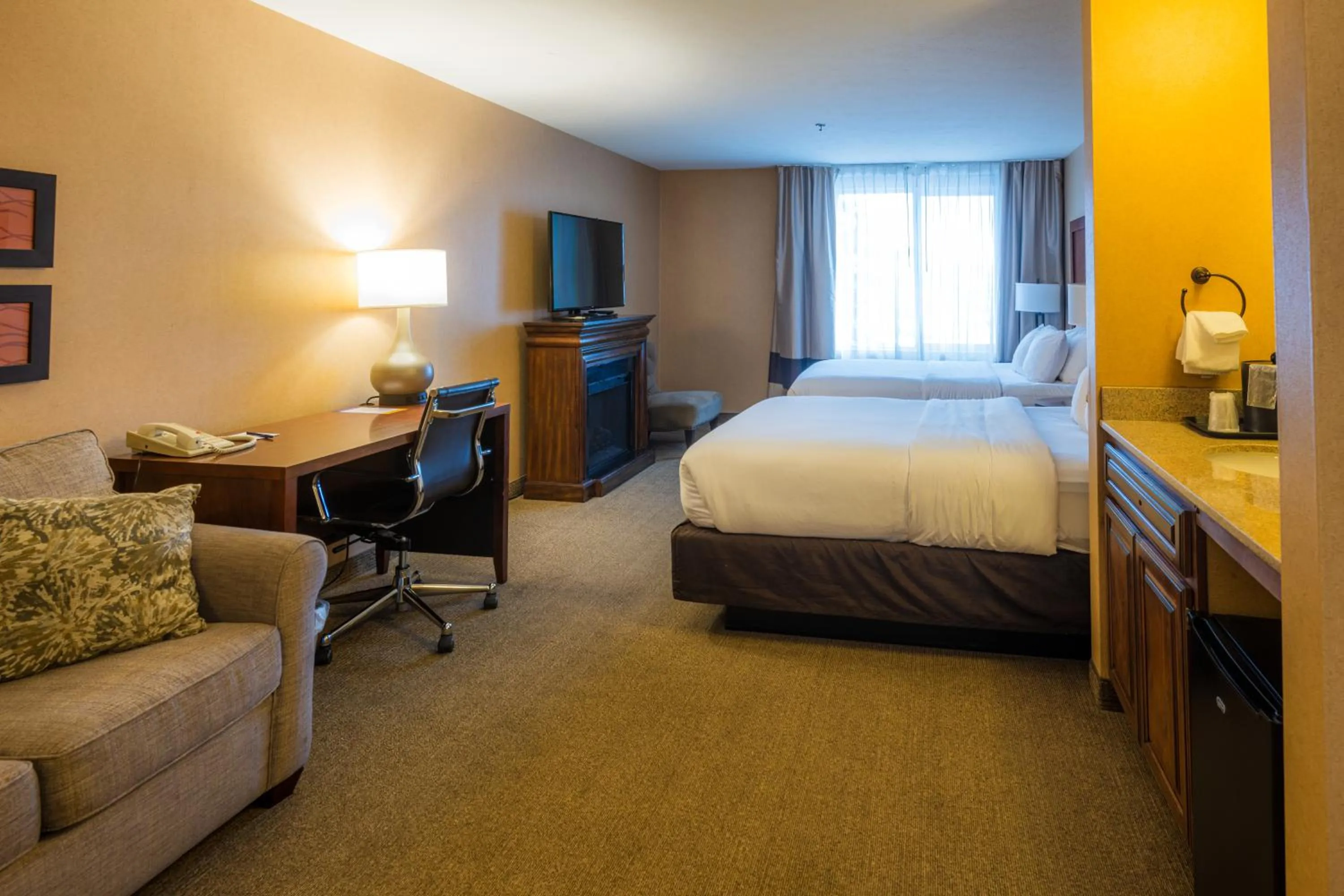 Bedroom, Bed in Comfort Inn & Suites