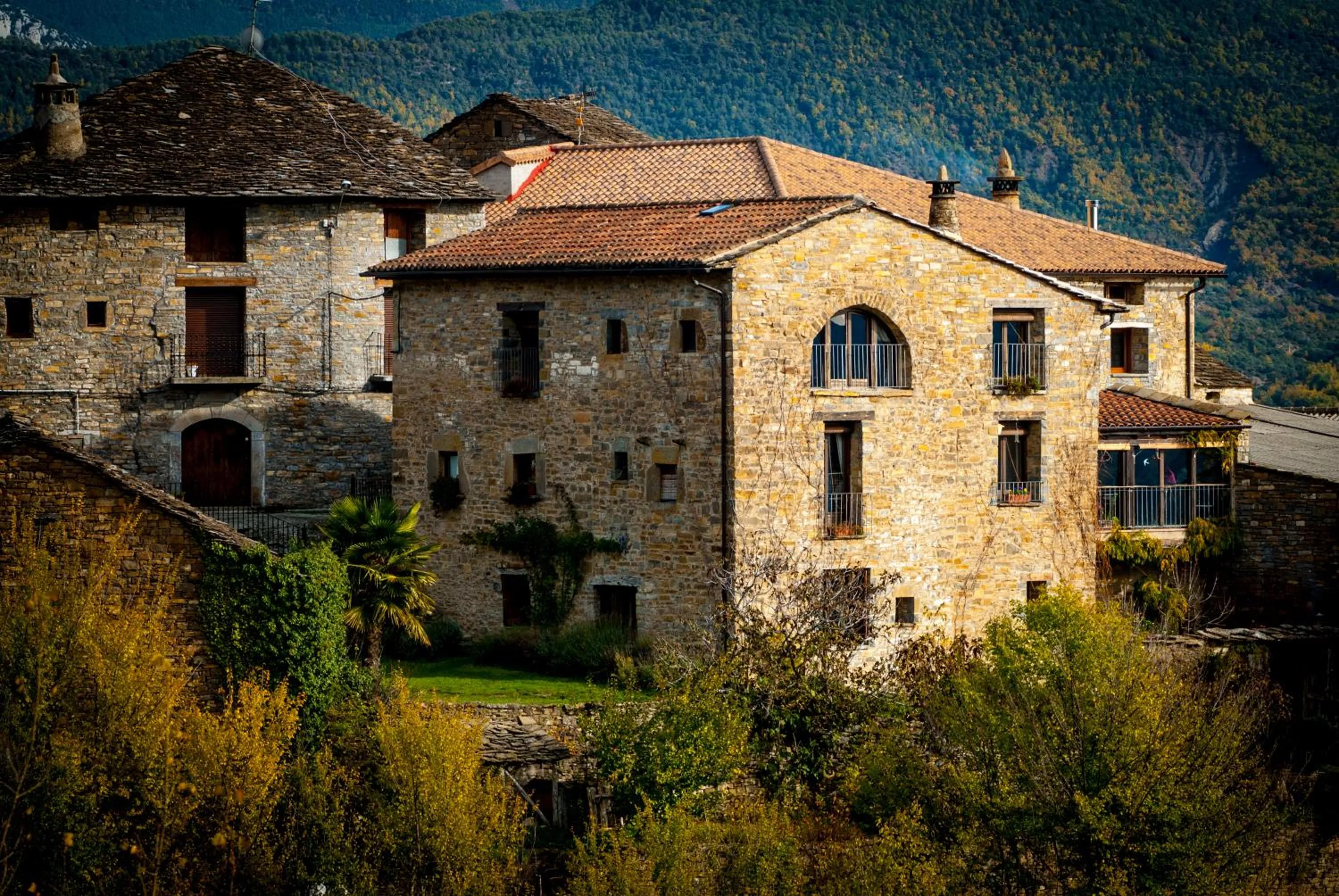 Property building in O Chardinet d'a Formiga