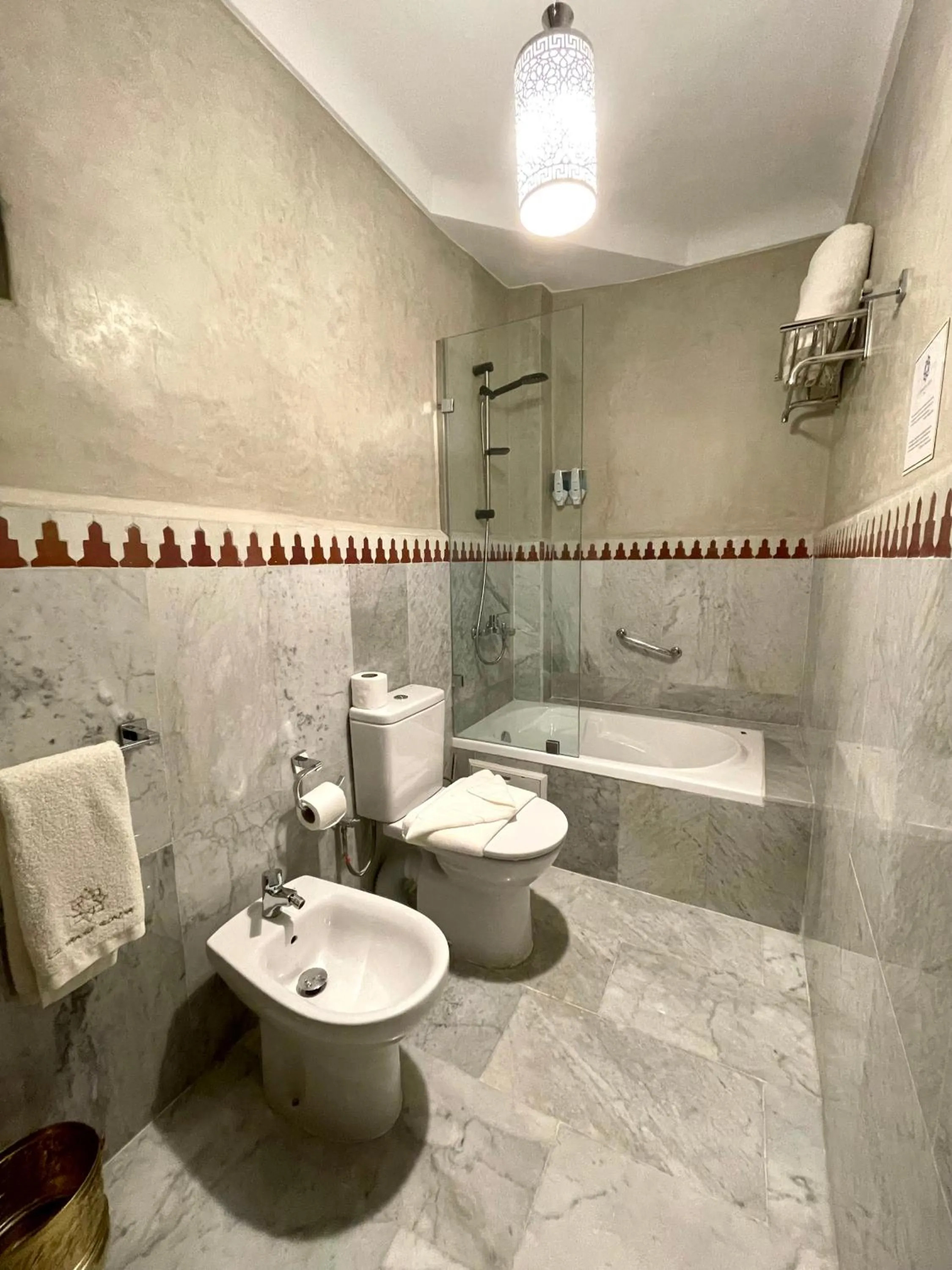 Toilet in Le Grand Alcazar - Riad