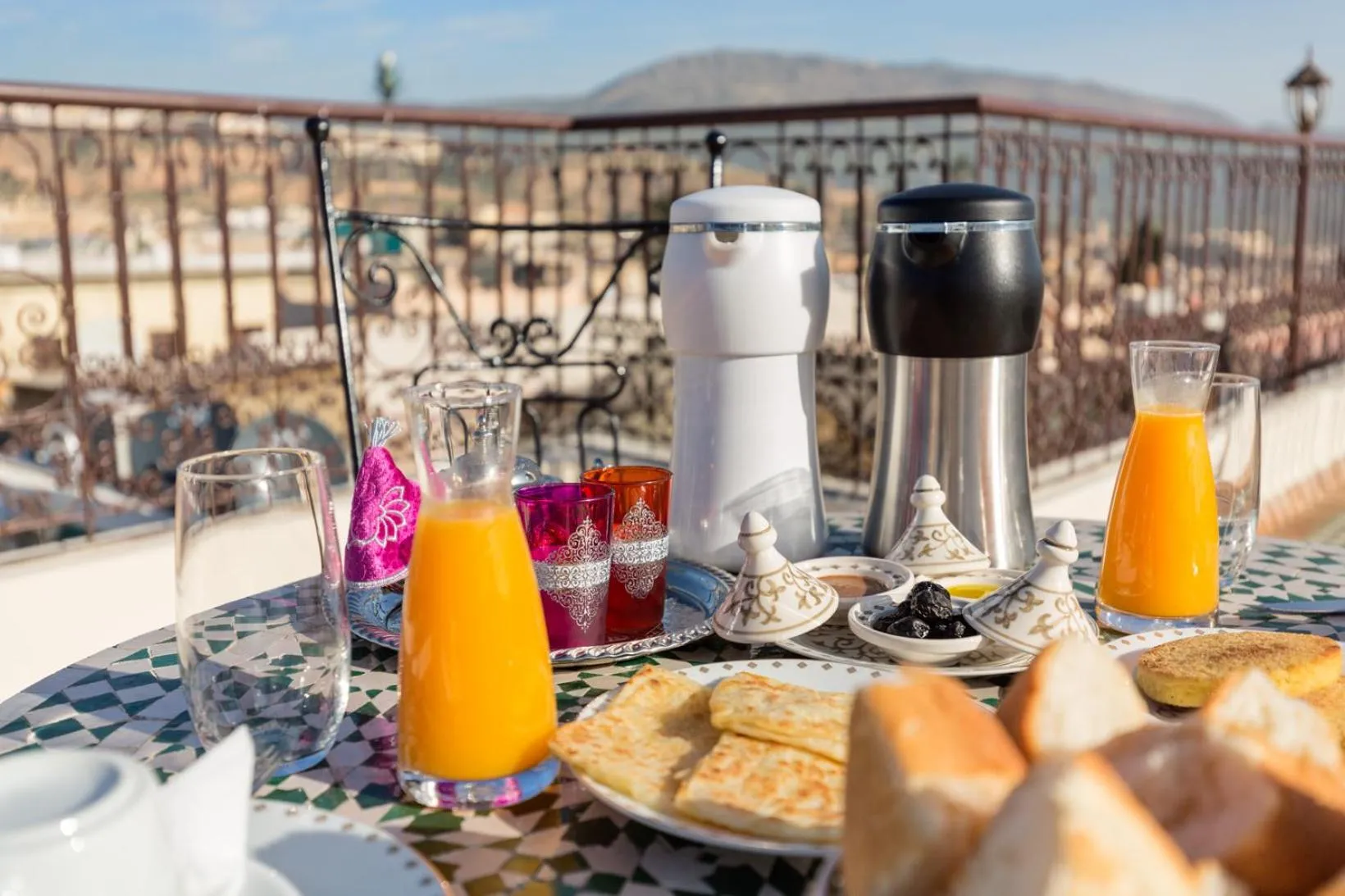 Restaurant/places to eat in Le Grand Alcazar - Riad