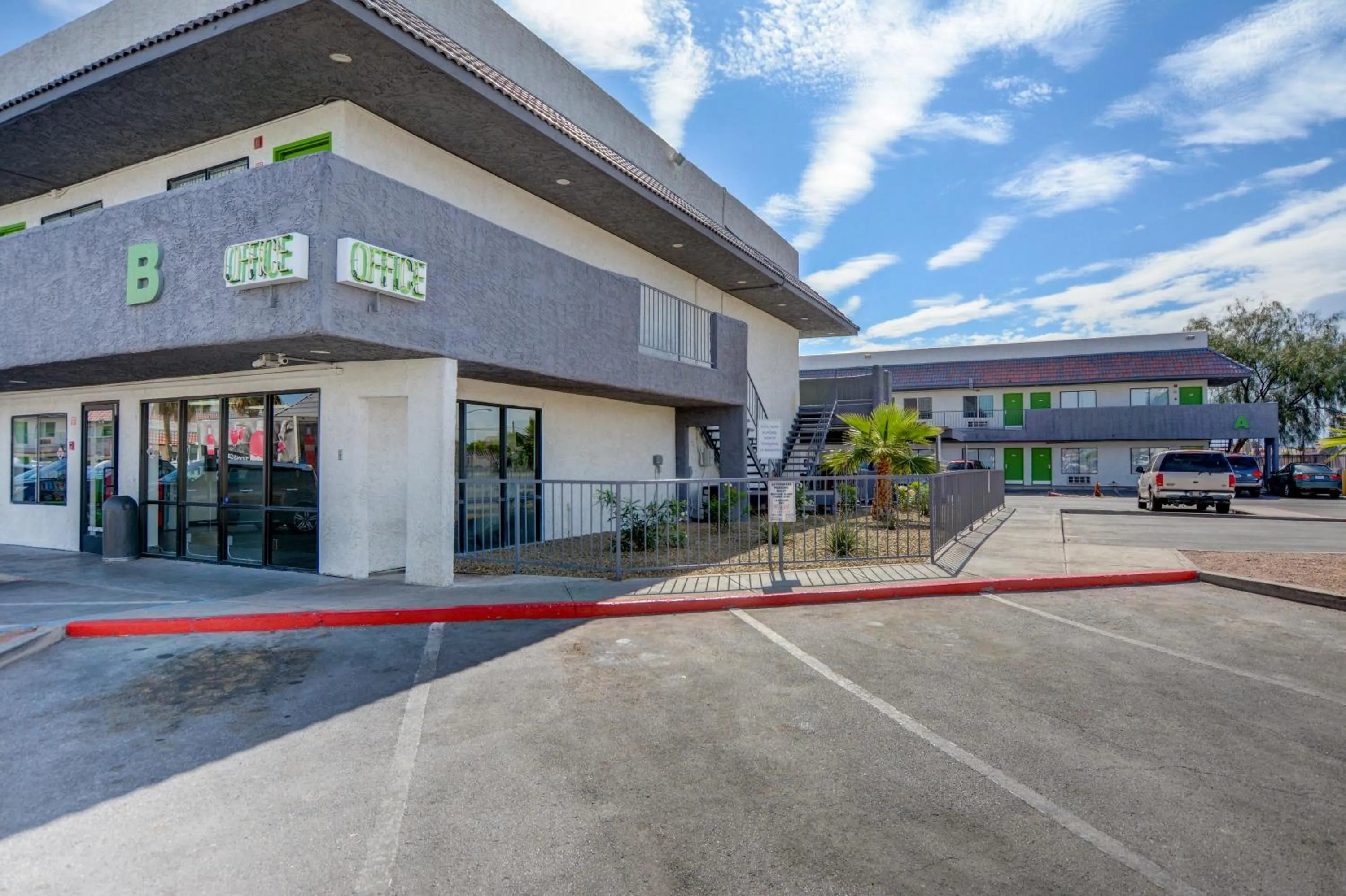 Facade/entrance, Property Building in Siegel Slots and Suites (No Resort Fees)