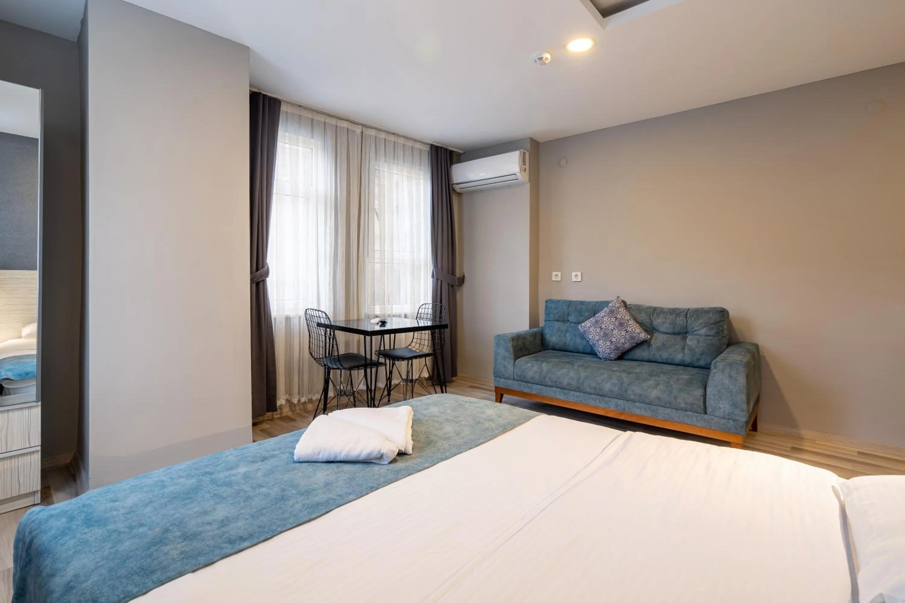 Massage, Bed in Element Residence