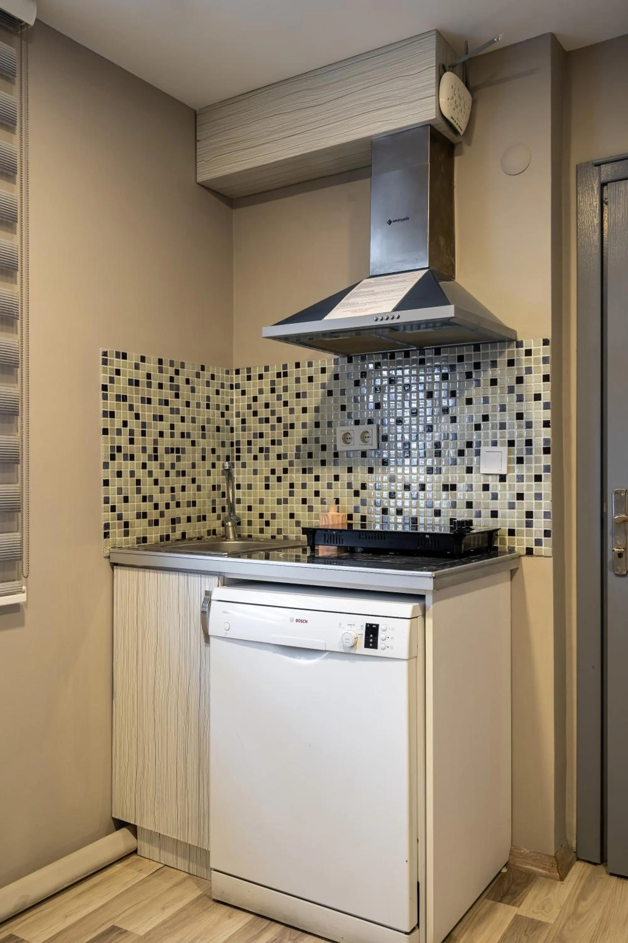 Kitchen or kitchenette in Element Residence