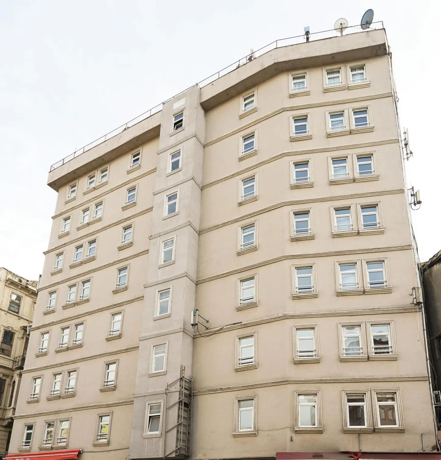 Property building in Element Residence