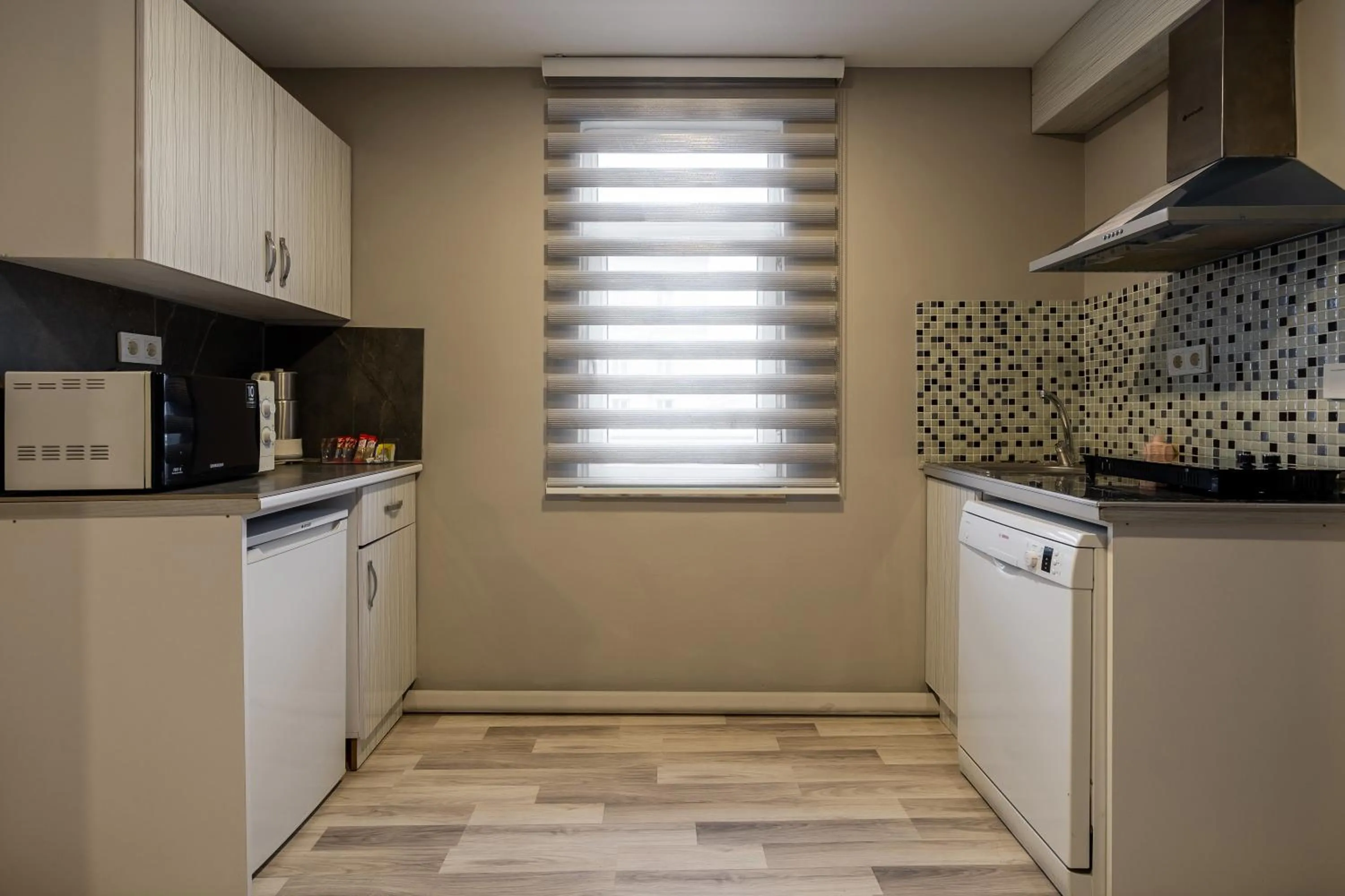 Kitchen or kitchenette in Element Residence
