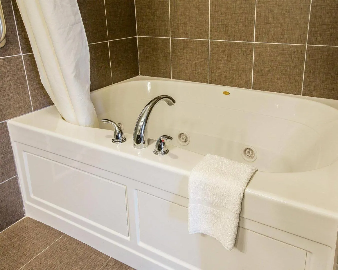 Bedroom in Sleep Inn & Suites Queensbury - Lake George