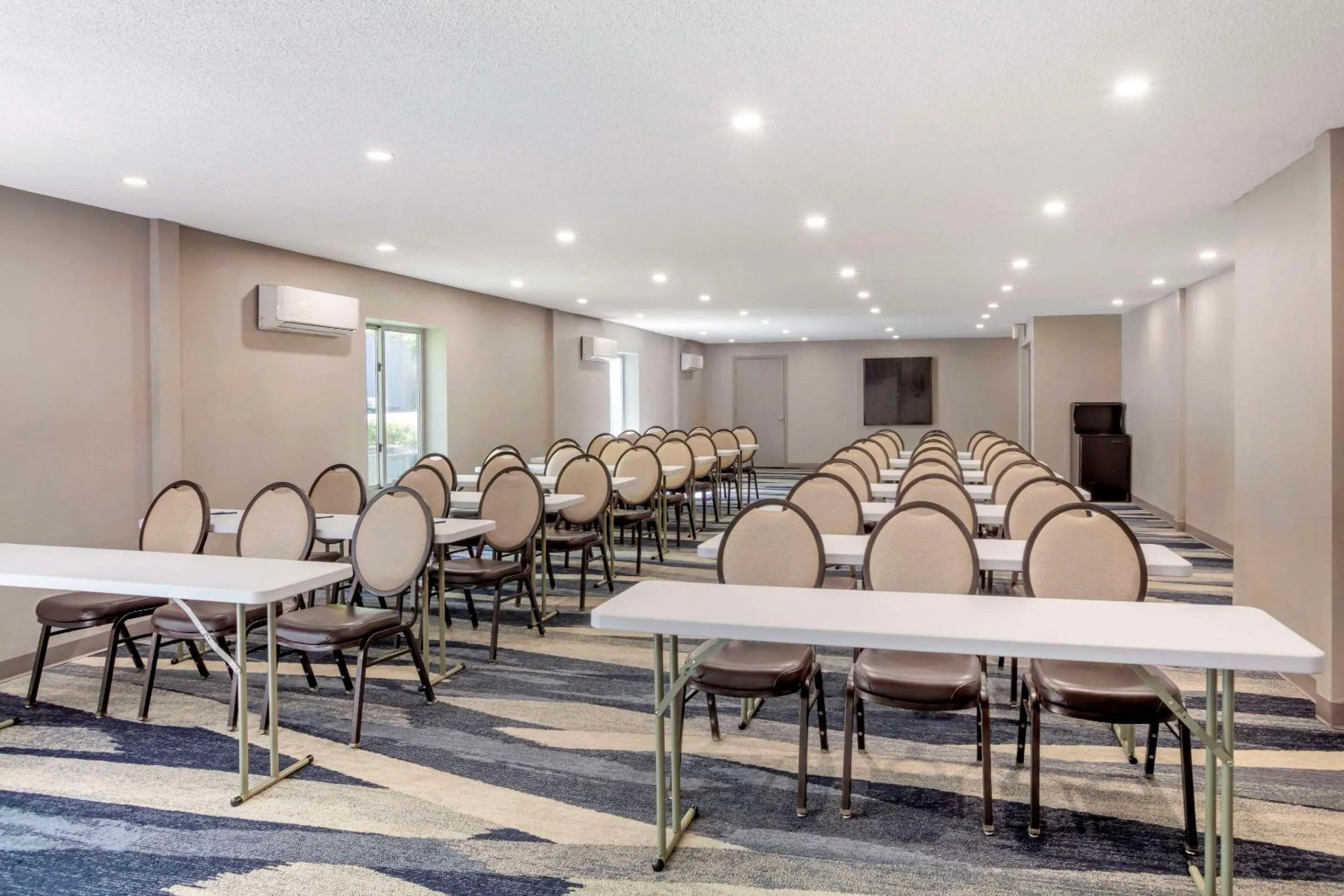 Meeting/conference room in Comfort Suites Nashville Airport - BNA