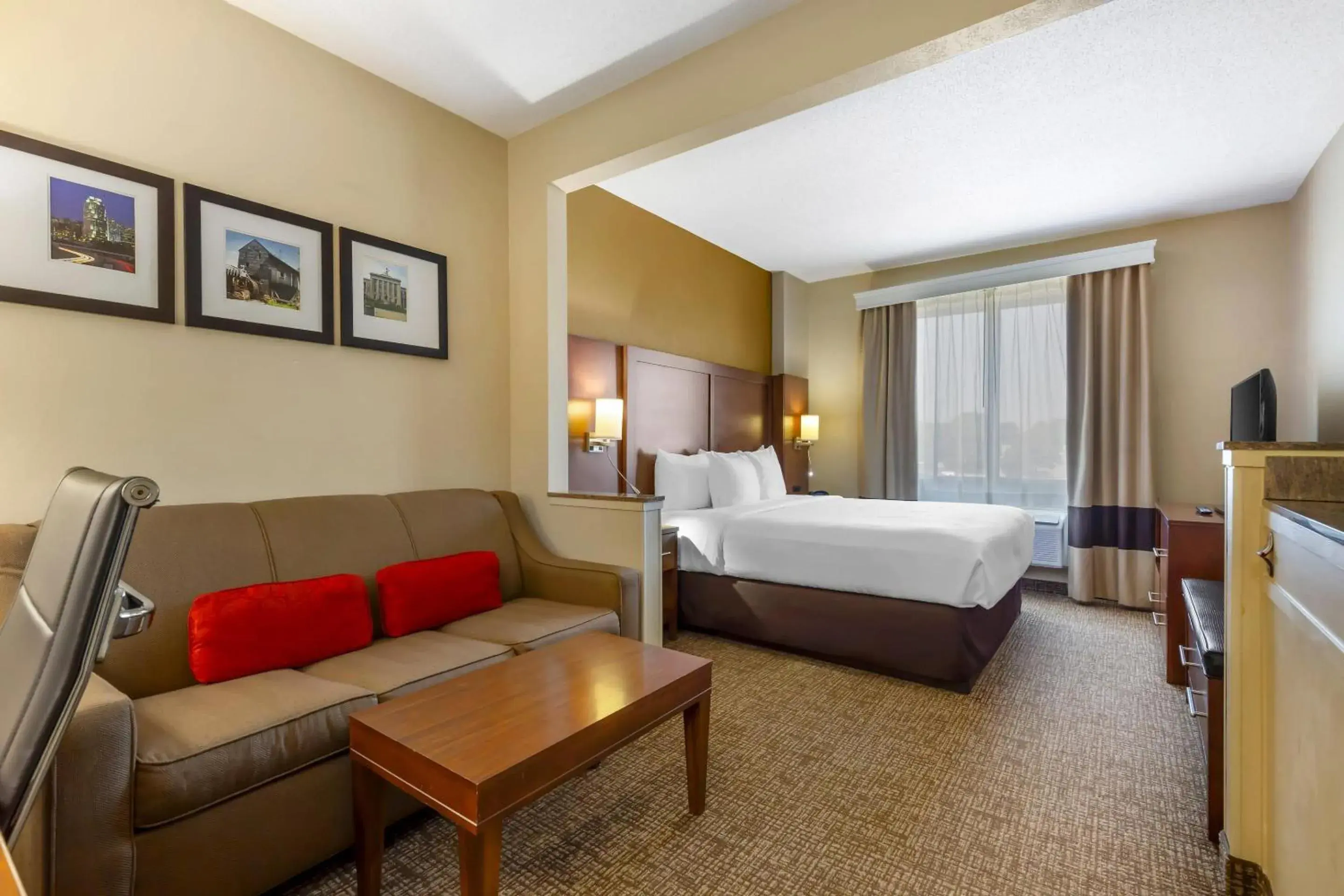 Bedroom, Bed in Comfort Suites Raleigh Walnut Creek Bedroom, Bed in Comfort Suites Raleigh Walnut Creek
