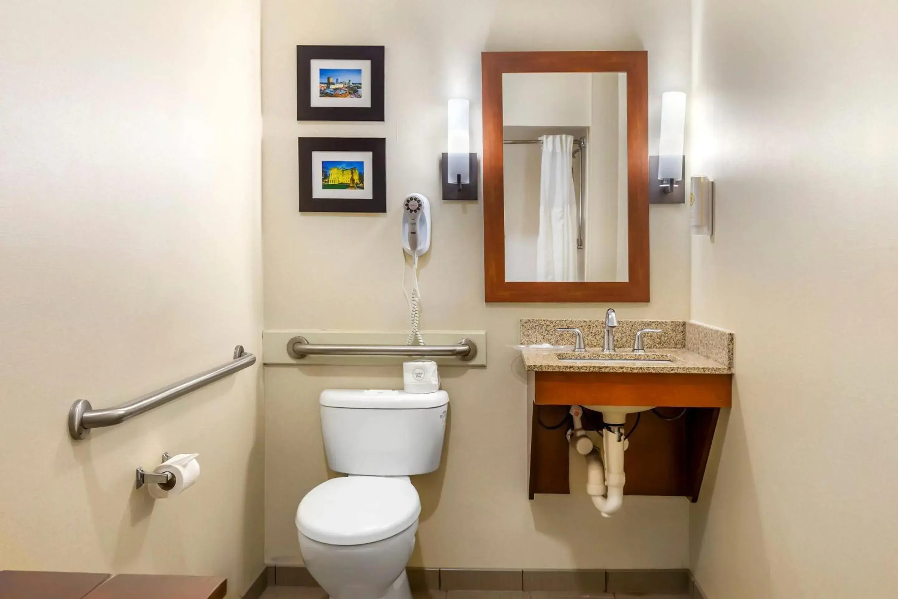 Bedroom in Comfort Suites Raleigh Walnut Creek Bedroom in Comfort Suites Raleigh Walnut Creek