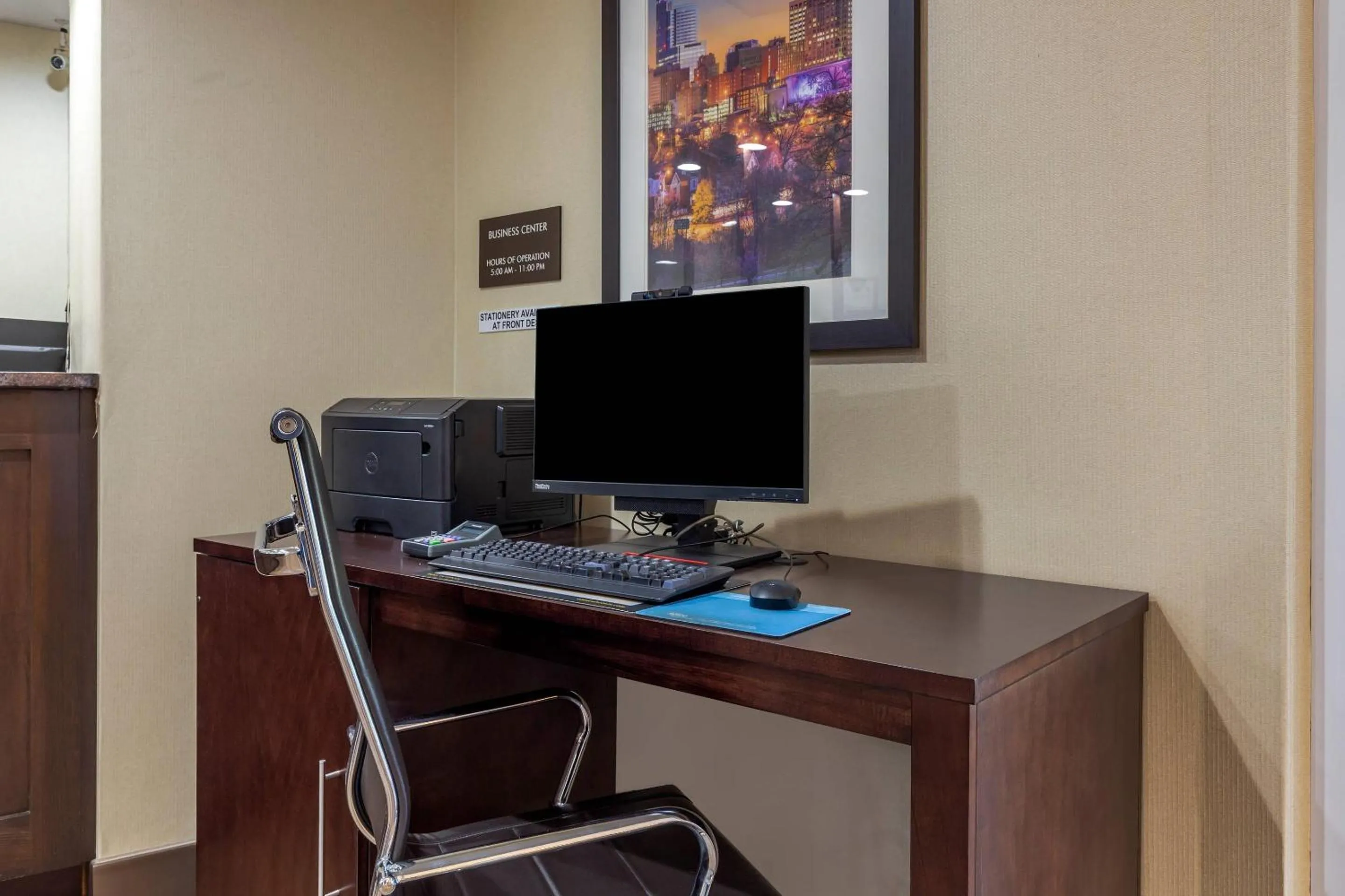 Business facilities in Comfort Suites Raleigh Walnut Creek