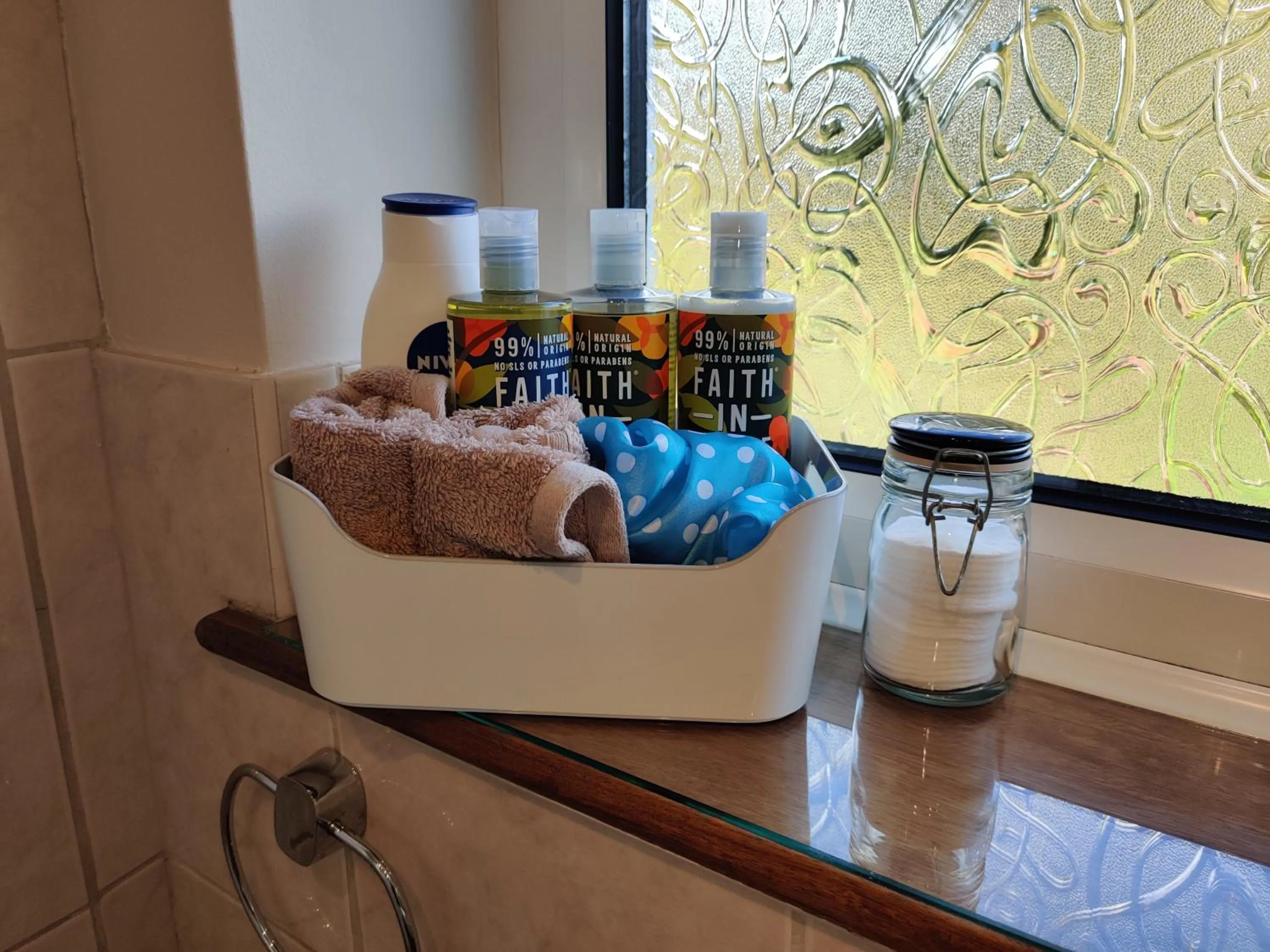 Bathroom in Nant Gloyw Oswestry