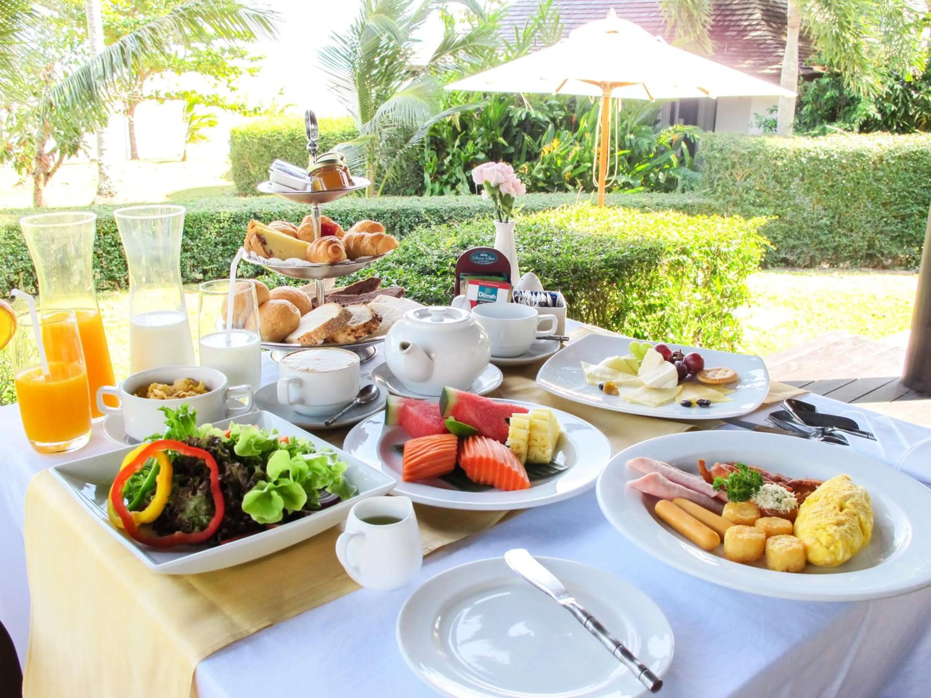 Food in The Vijitt Resort Phuket - SHA Extra Plus