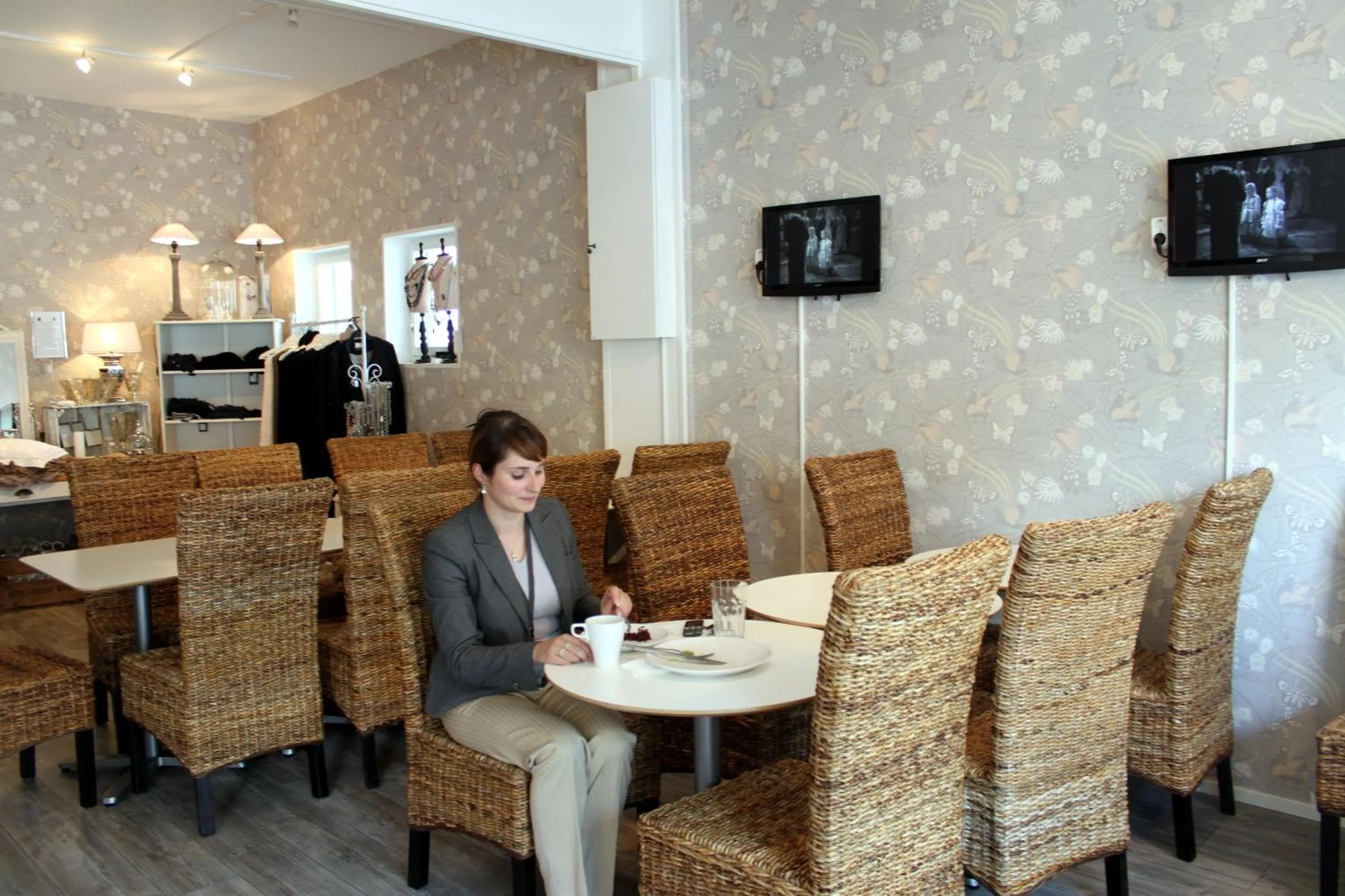 Food in Hotel Alexander