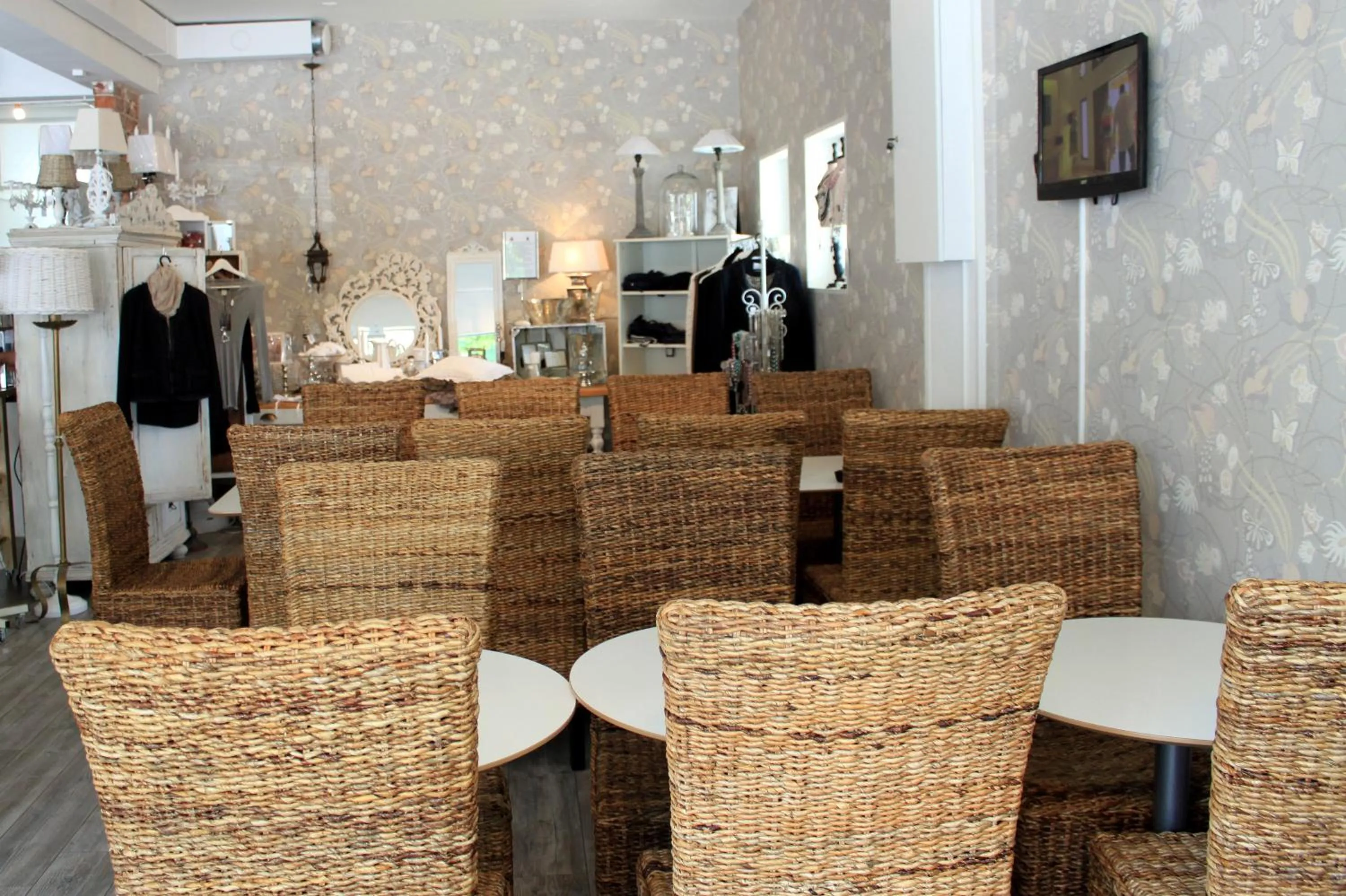 Lounge or bar in Hotel Alexander