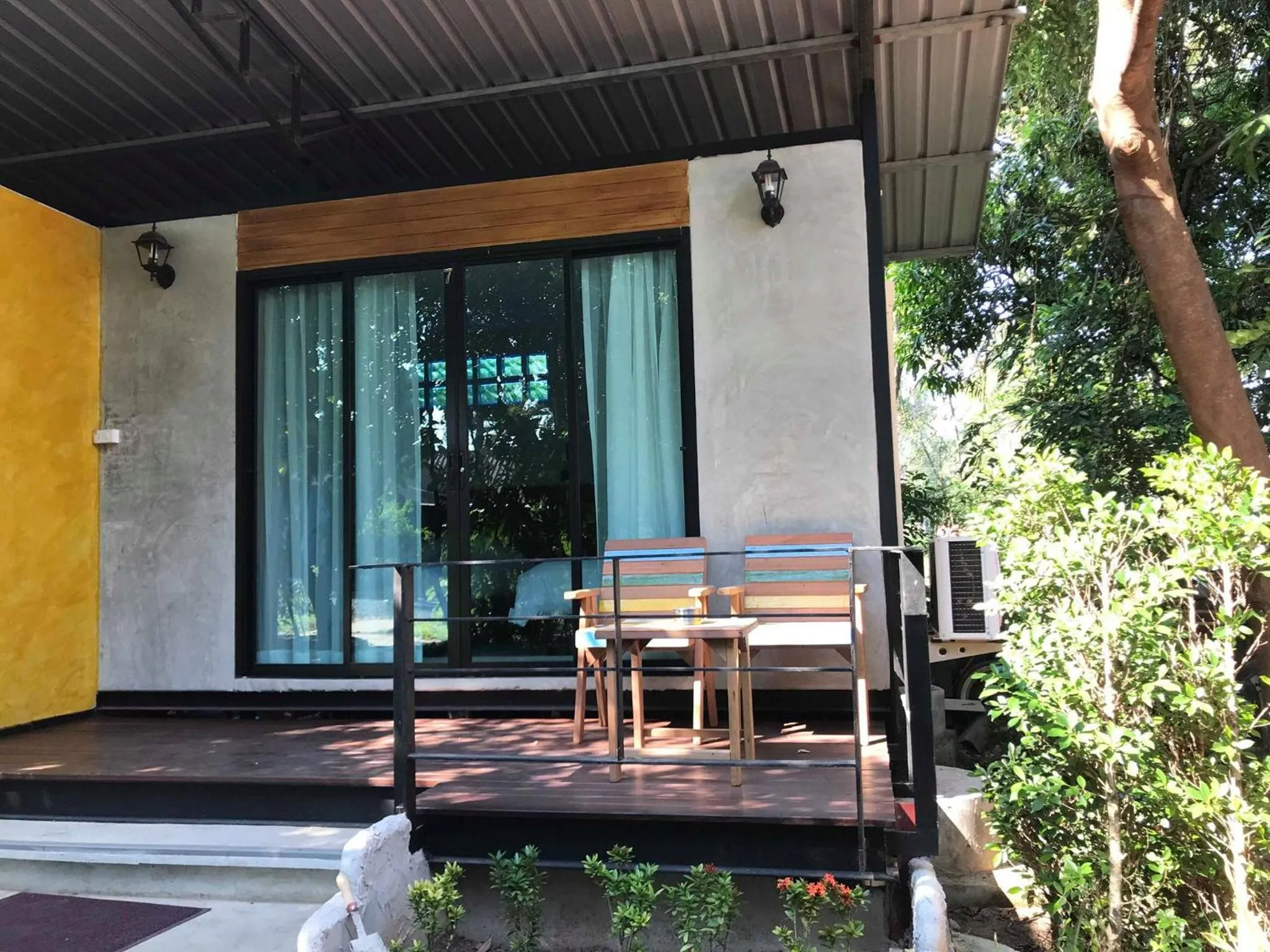 The Monkey Resort Donheang