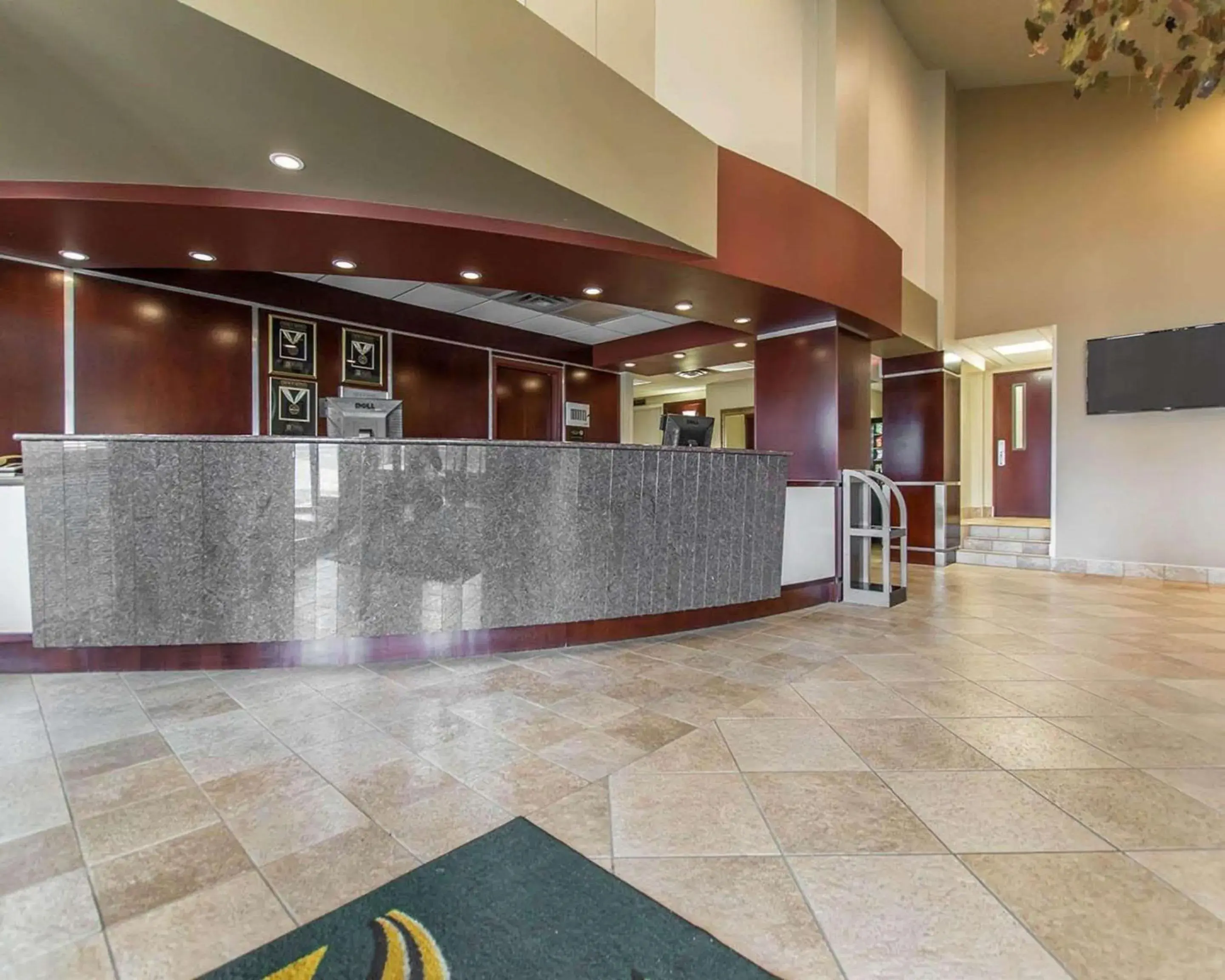 Lobby or reception in Quality Inn & Suites Bay Front Lobby or reception in Quality Inn & Suites Bay Front